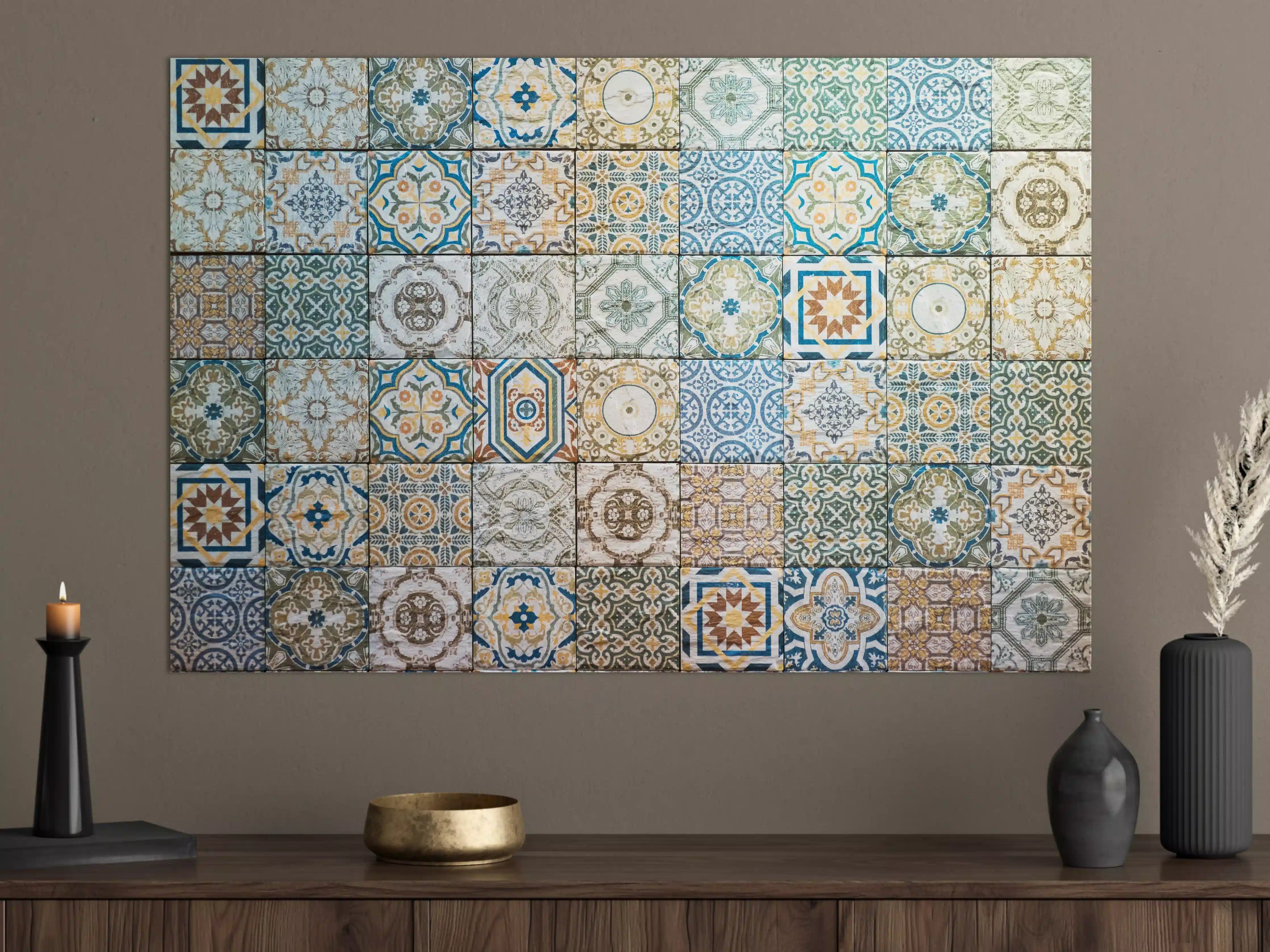 Große Wandbilder - buntes Mosaik im spanischen Stil
