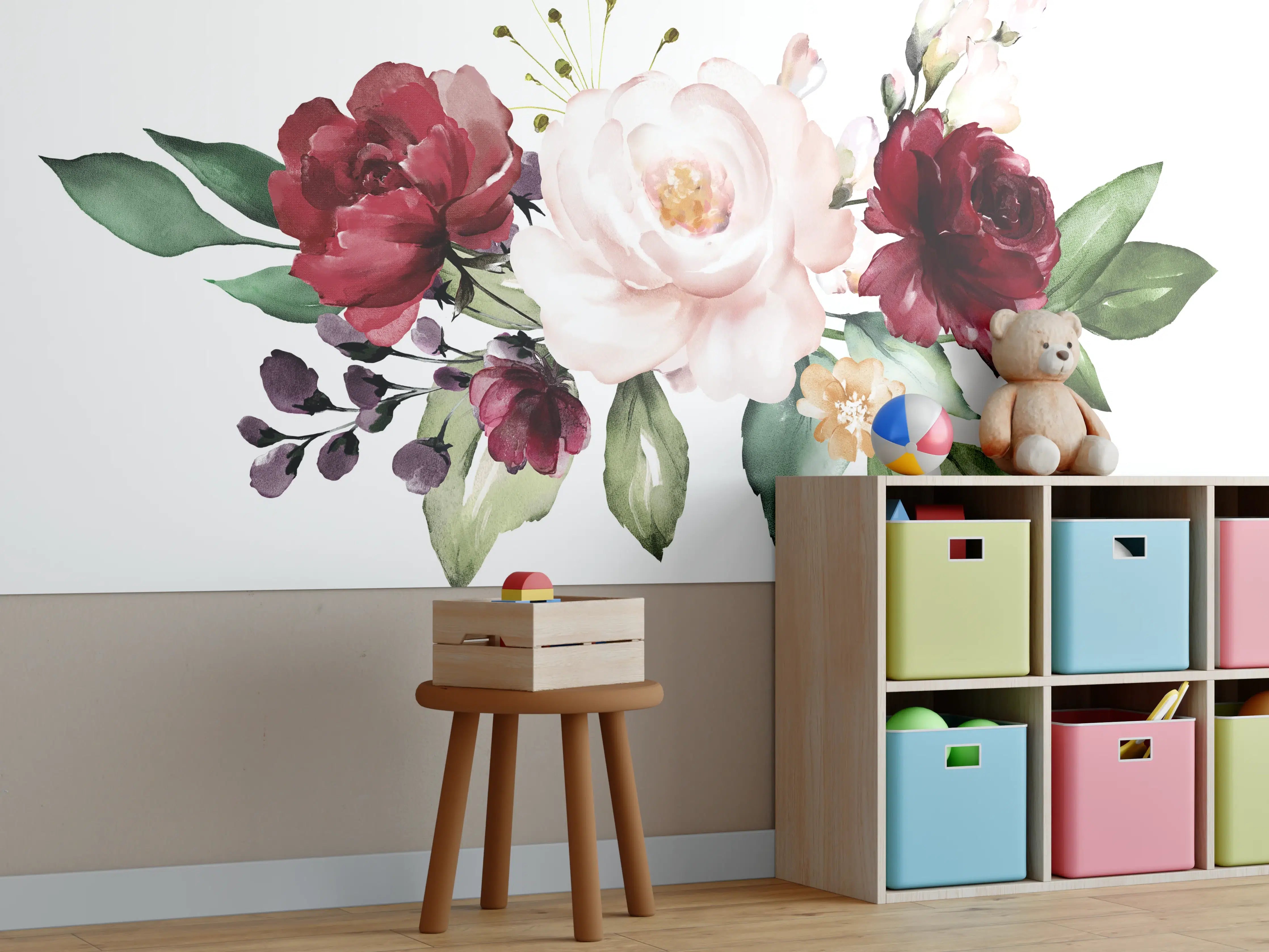 Kinderzimmer Wandgestaltung -  Aquarell bordeauxfarbene Blumen