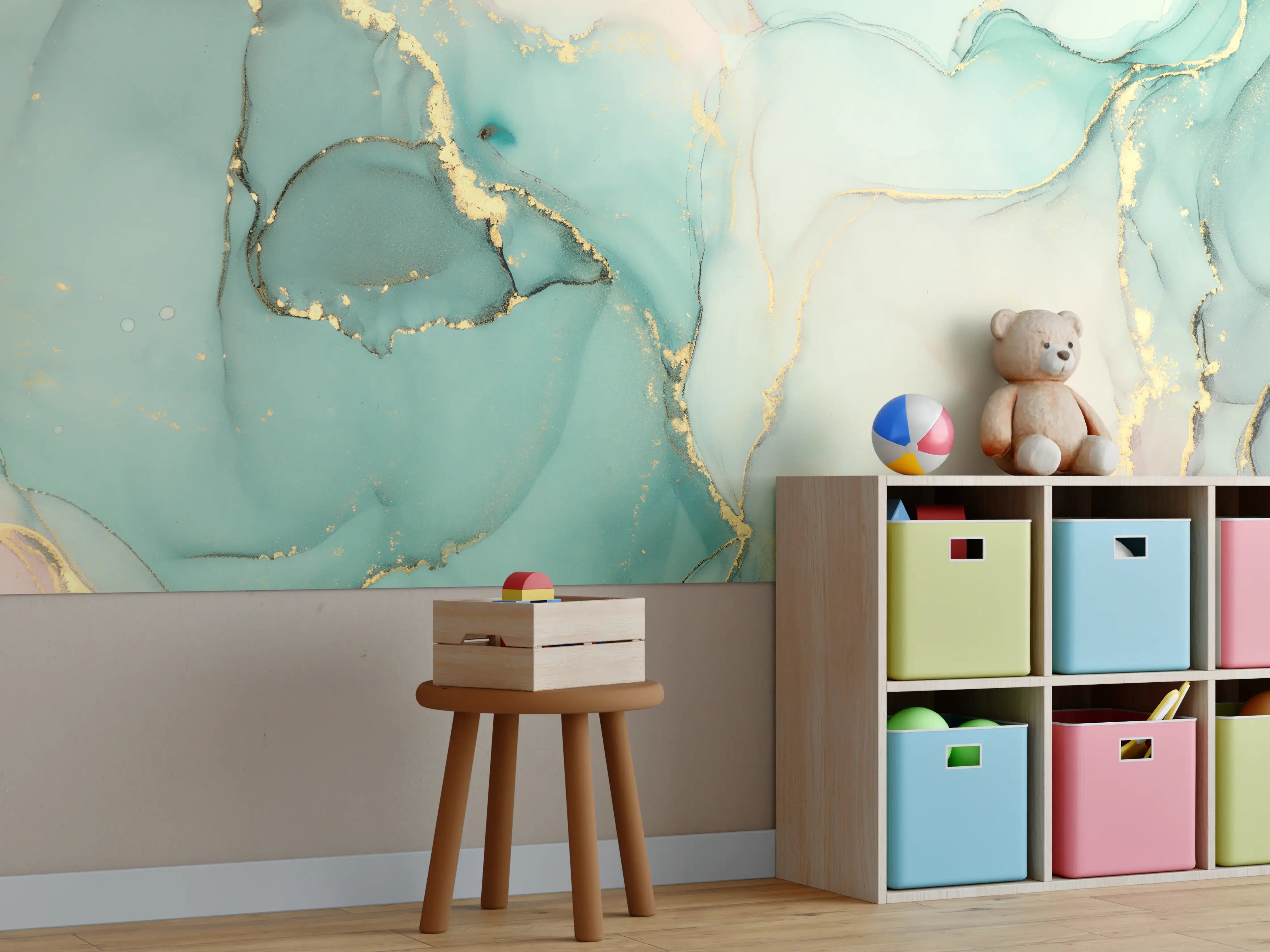 Kinderzimmer Wandgestaltung - Abstrakte grünliche Muster mit goldenem Rand