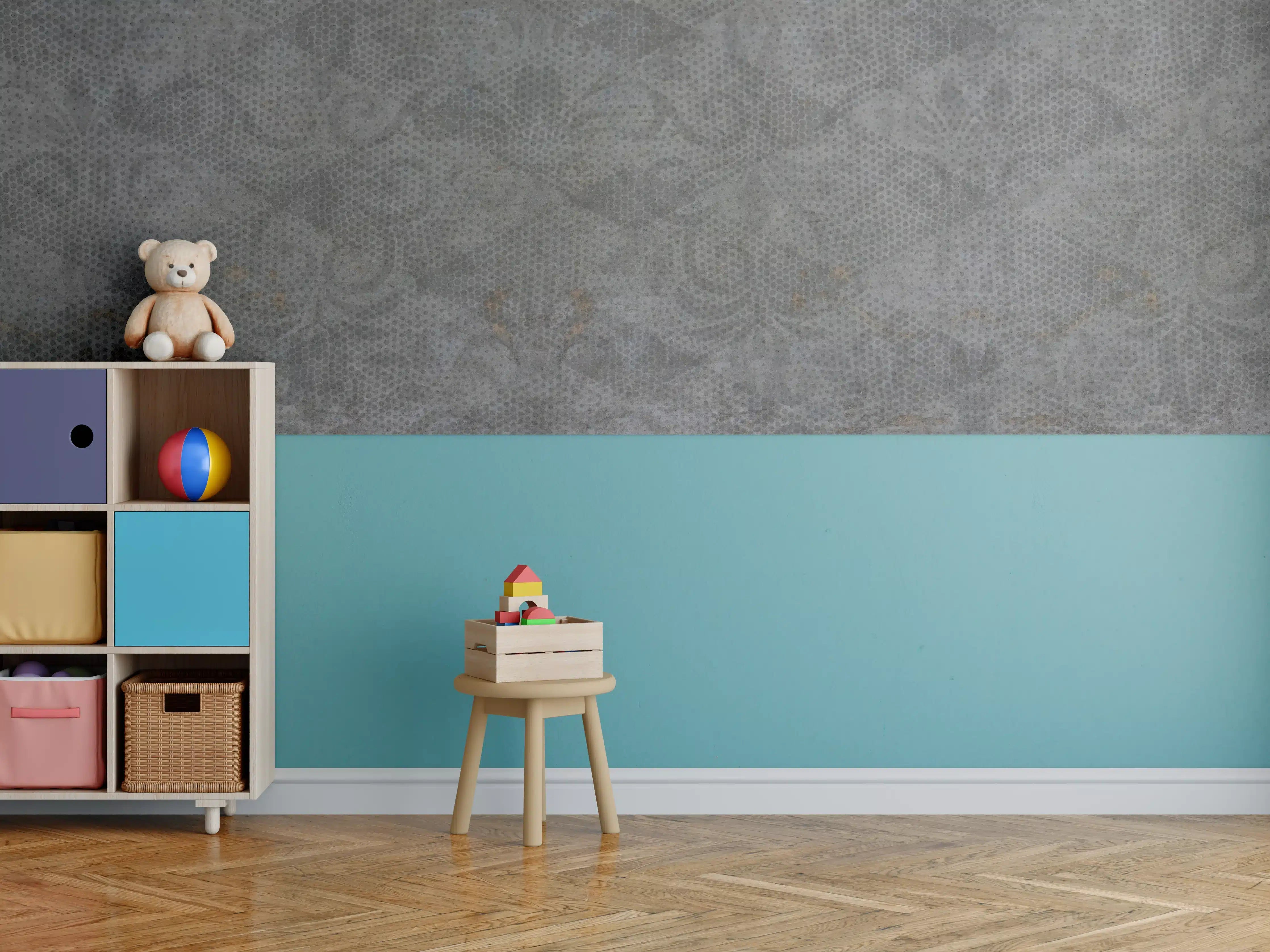 Kinderzimmer Wandgestaltung - Alte braunbefleckte Tapete