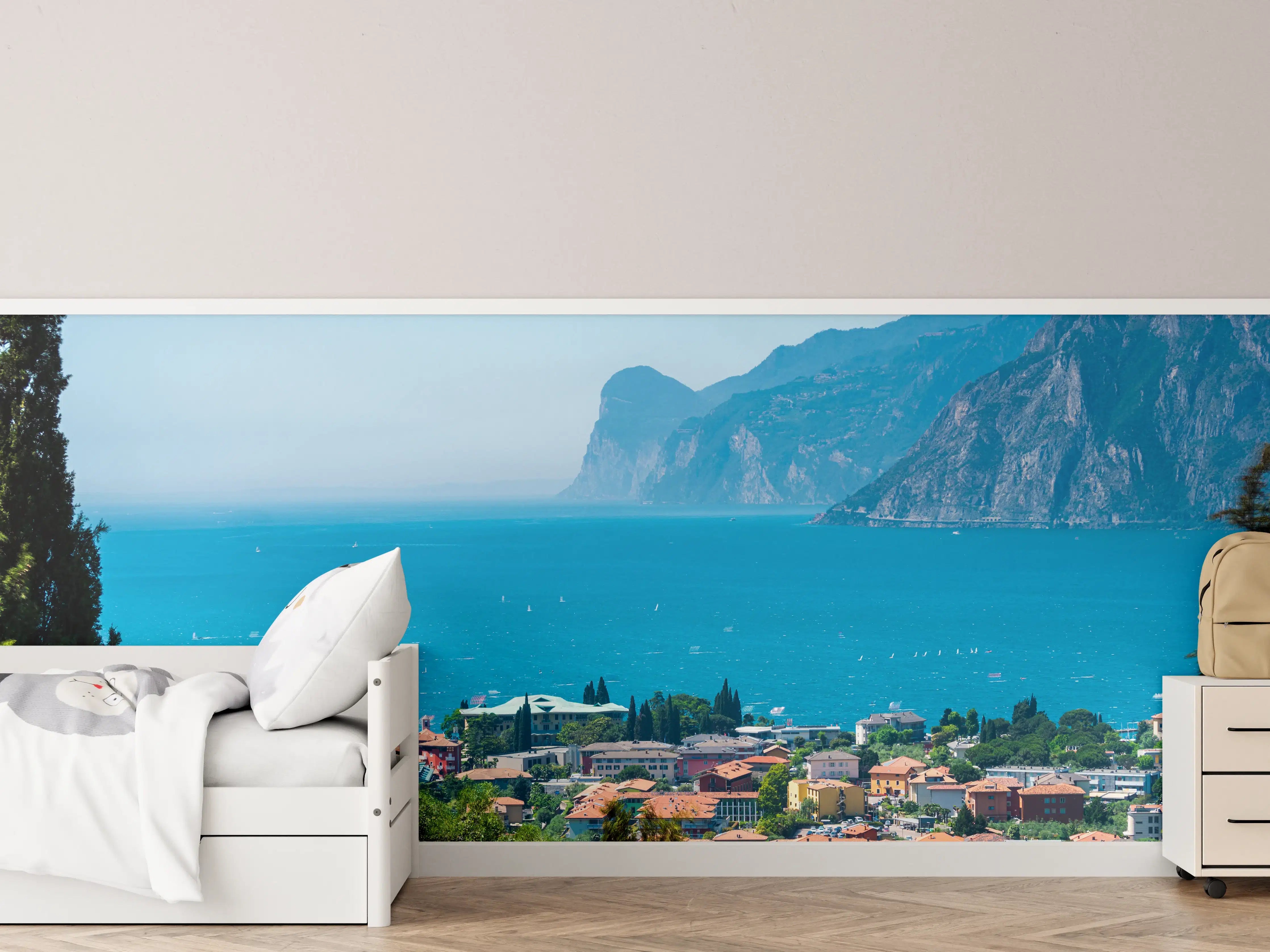 Kinderzimmer Wandgestaltung - Aussicht vom Gipfel auf Gardasee