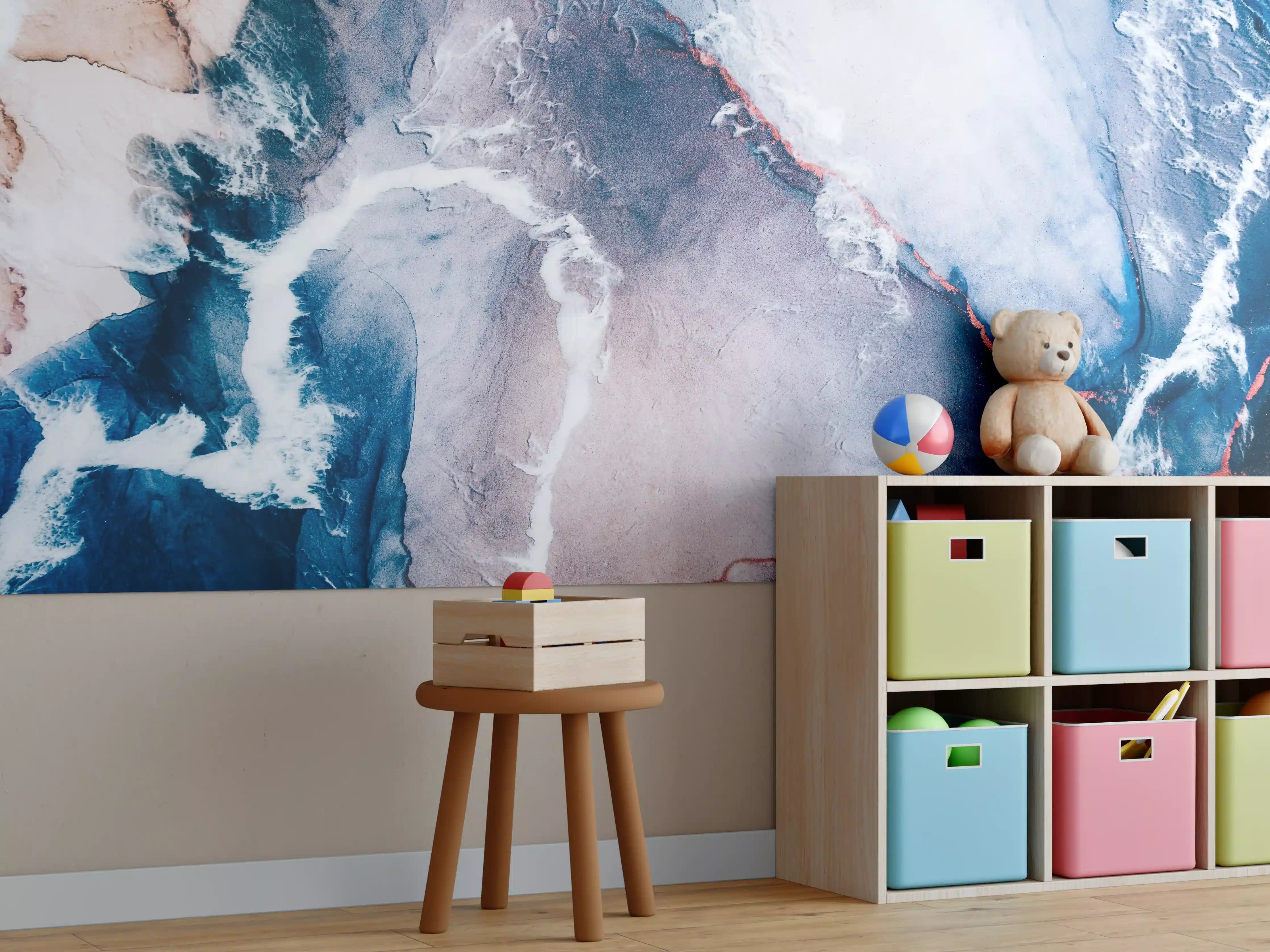 Kinderzimmer Wandgestaltung - Azurblauer Meeresblick mit Wellen und Felsen