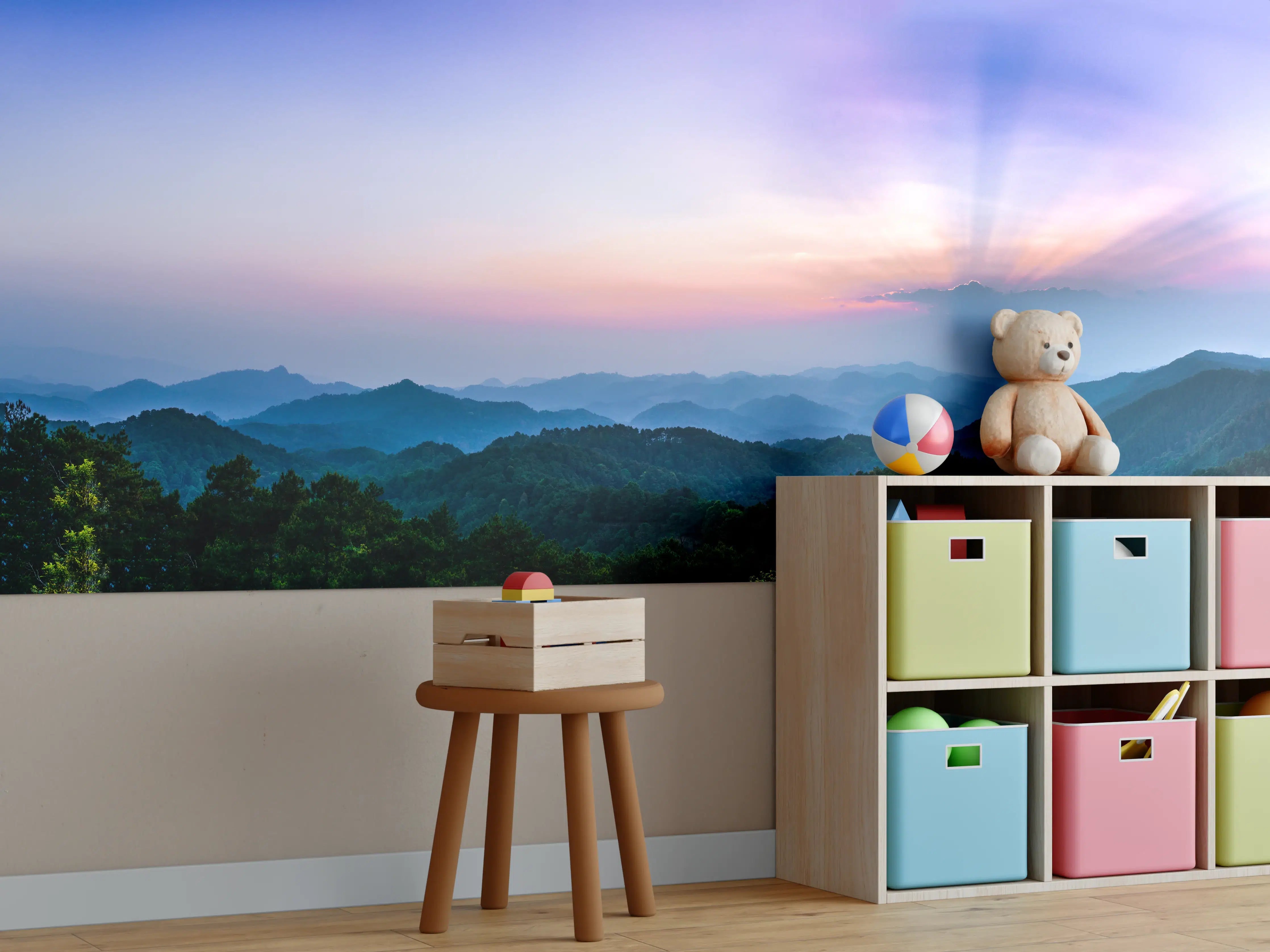 Kinderzimmer Wandgestaltung - Bergblick mit Sonnenstrahl