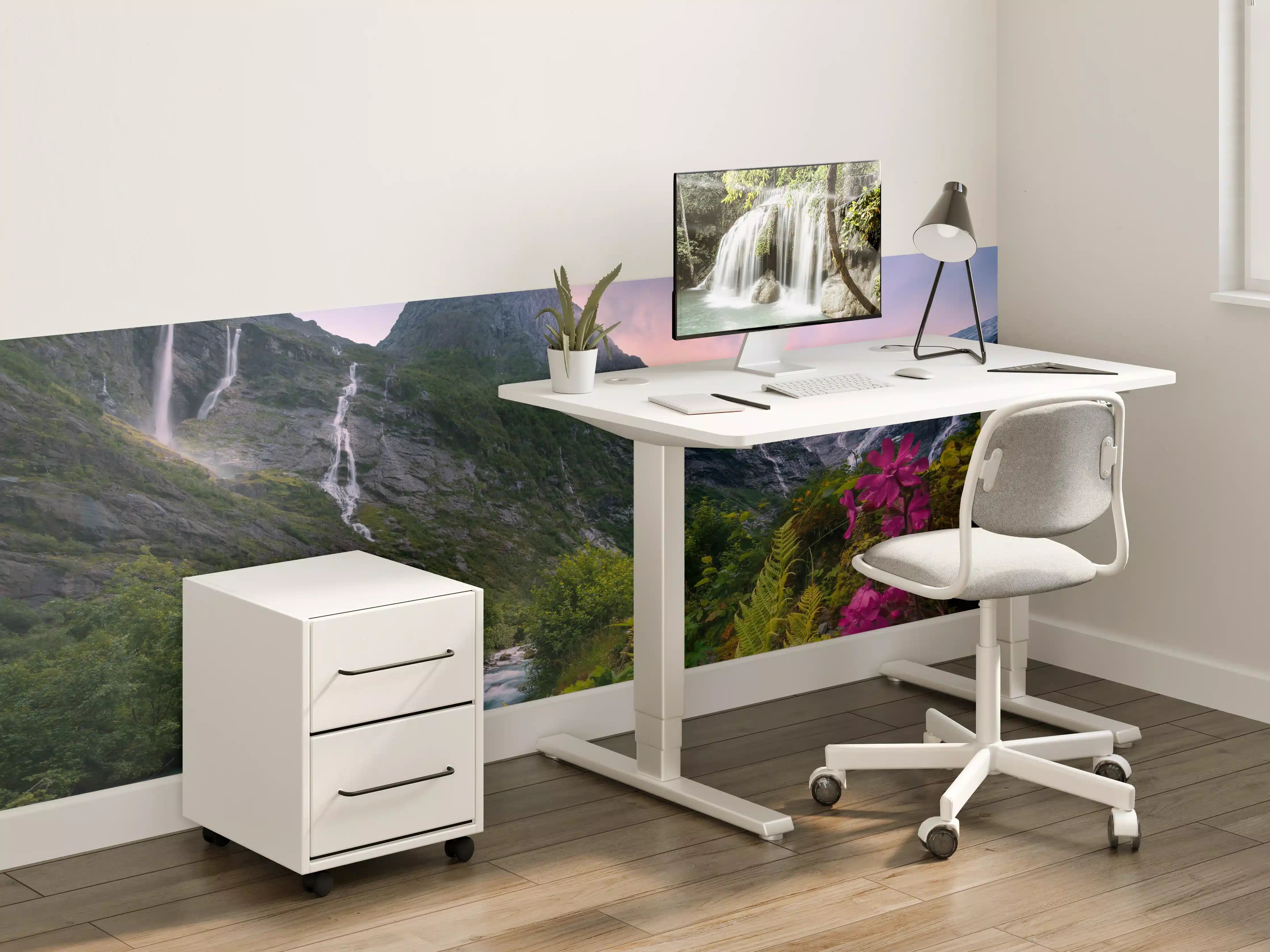 Kinderzimmer Wandgestaltung - Berglandschaft Norwegens mit Wasserfällen