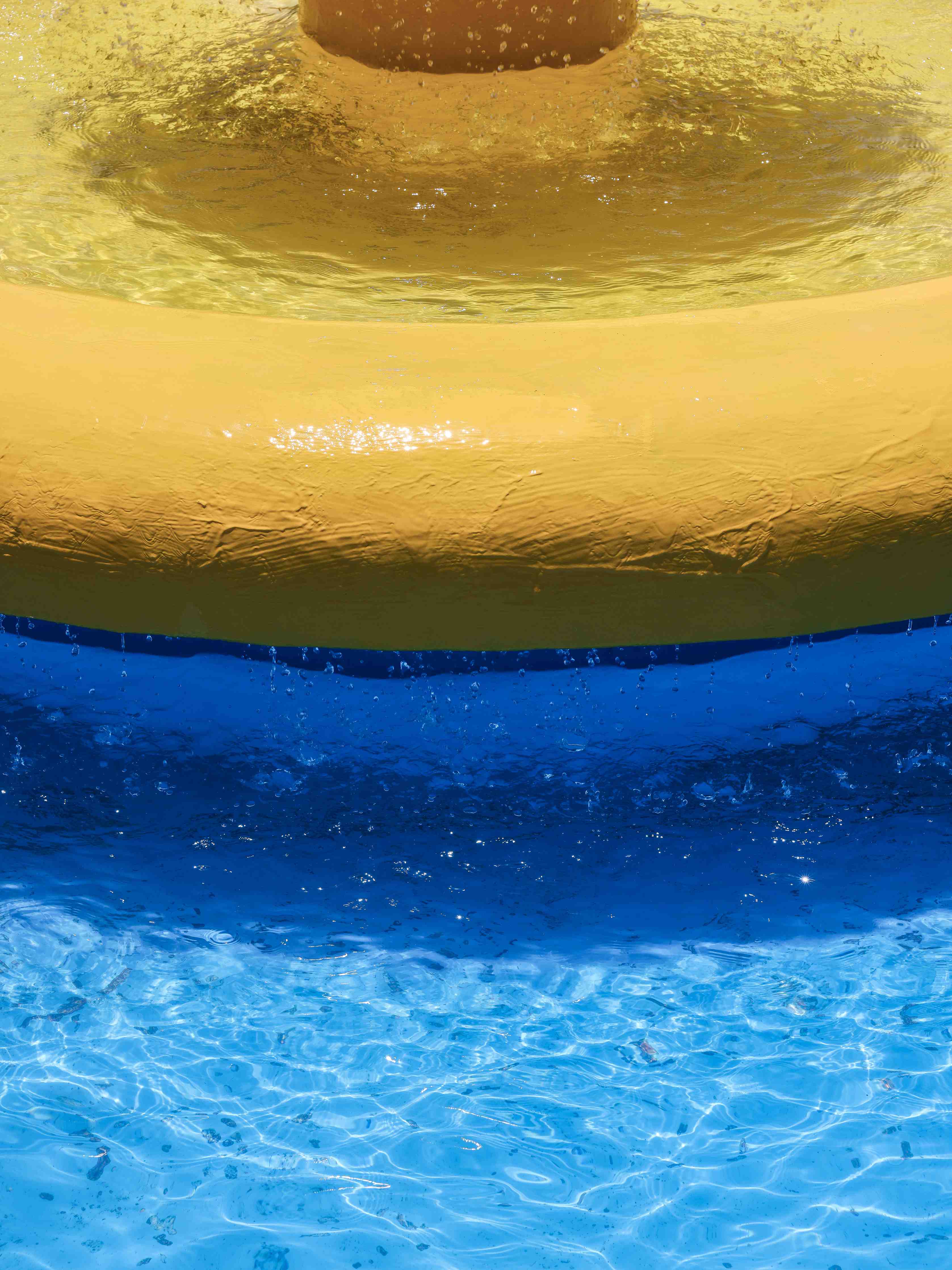 Kinderzimmer Wandgestaltung-Blau-Gelbes Pool-Design