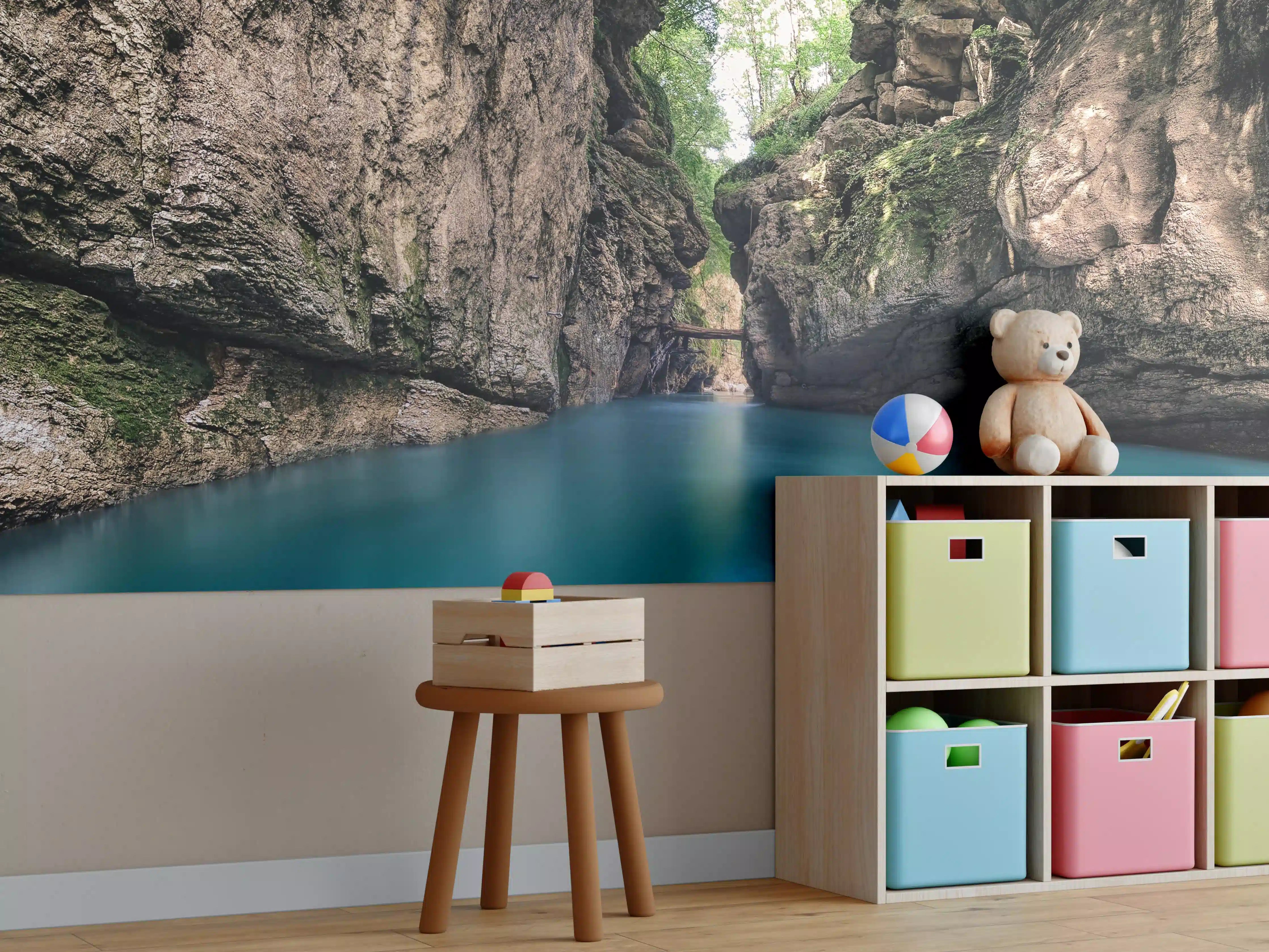 Kinderzimmer Wandgestaltung - Blautöne und Felsformationen im Flusstal