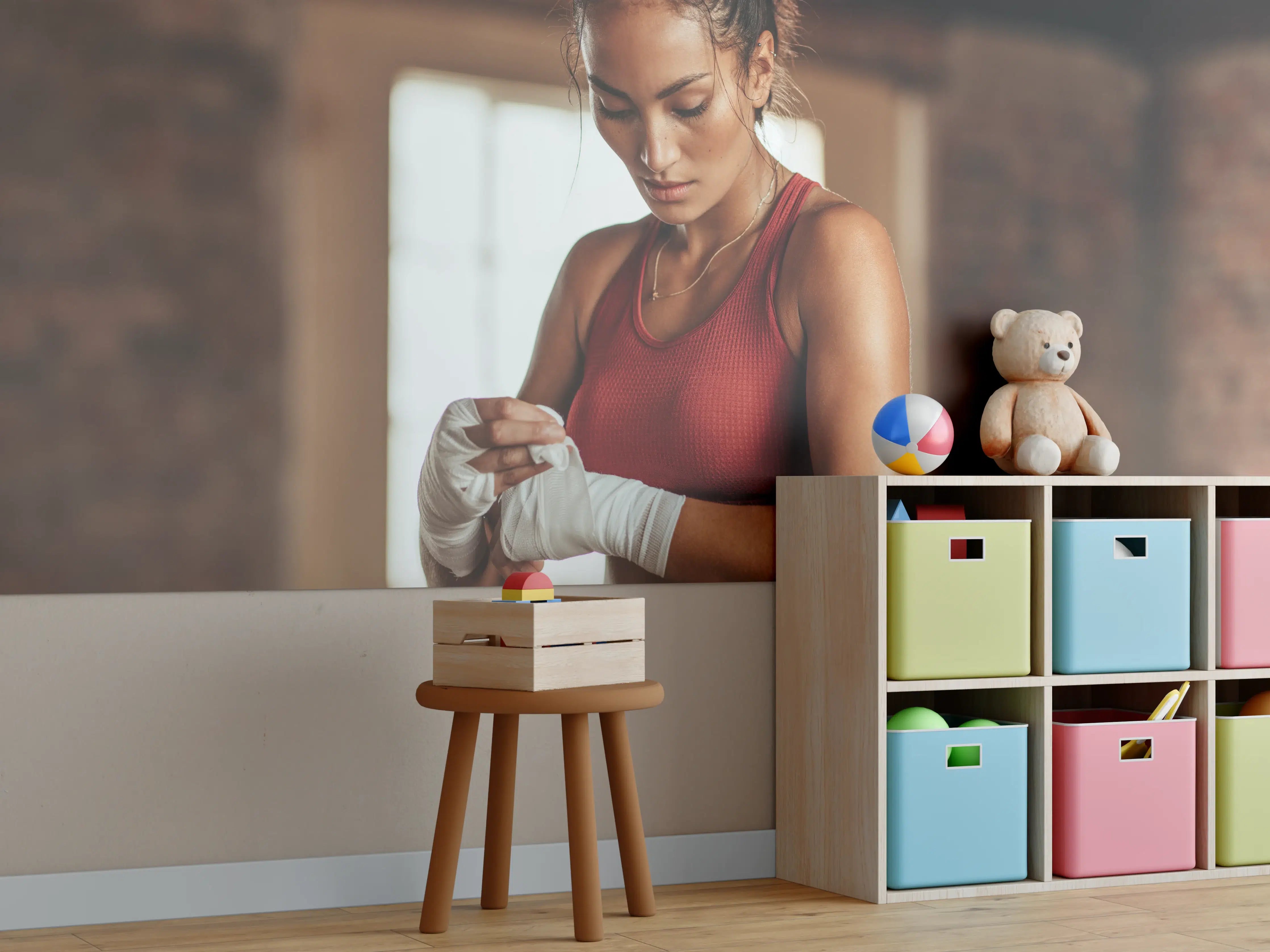 Kinderzimmer Wandgestaltung - Boxerin mit Armband am Handgelenk
