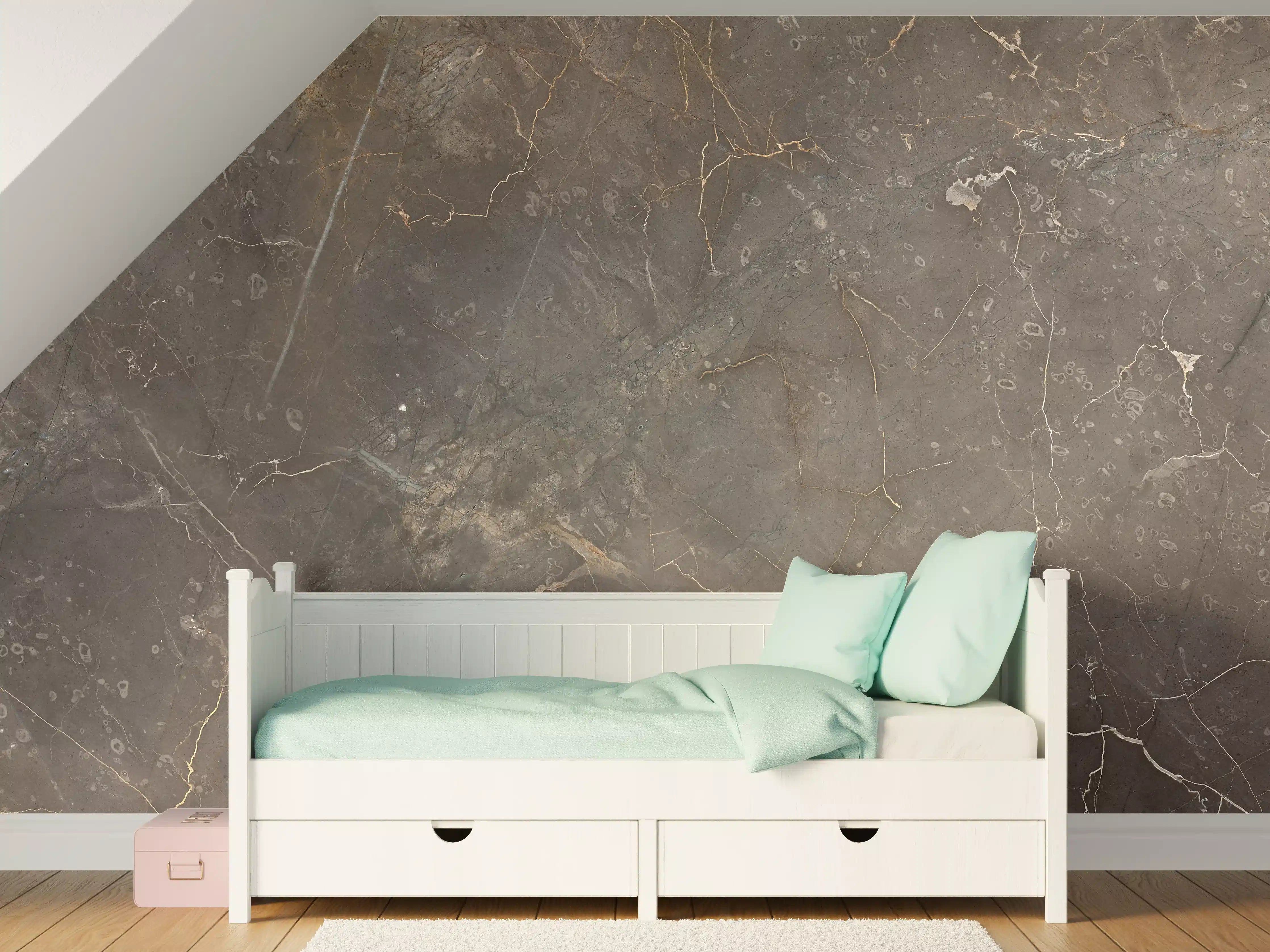 Kinderzimmer Wandgestaltung - Braun-Grauer Marmor mit Adern