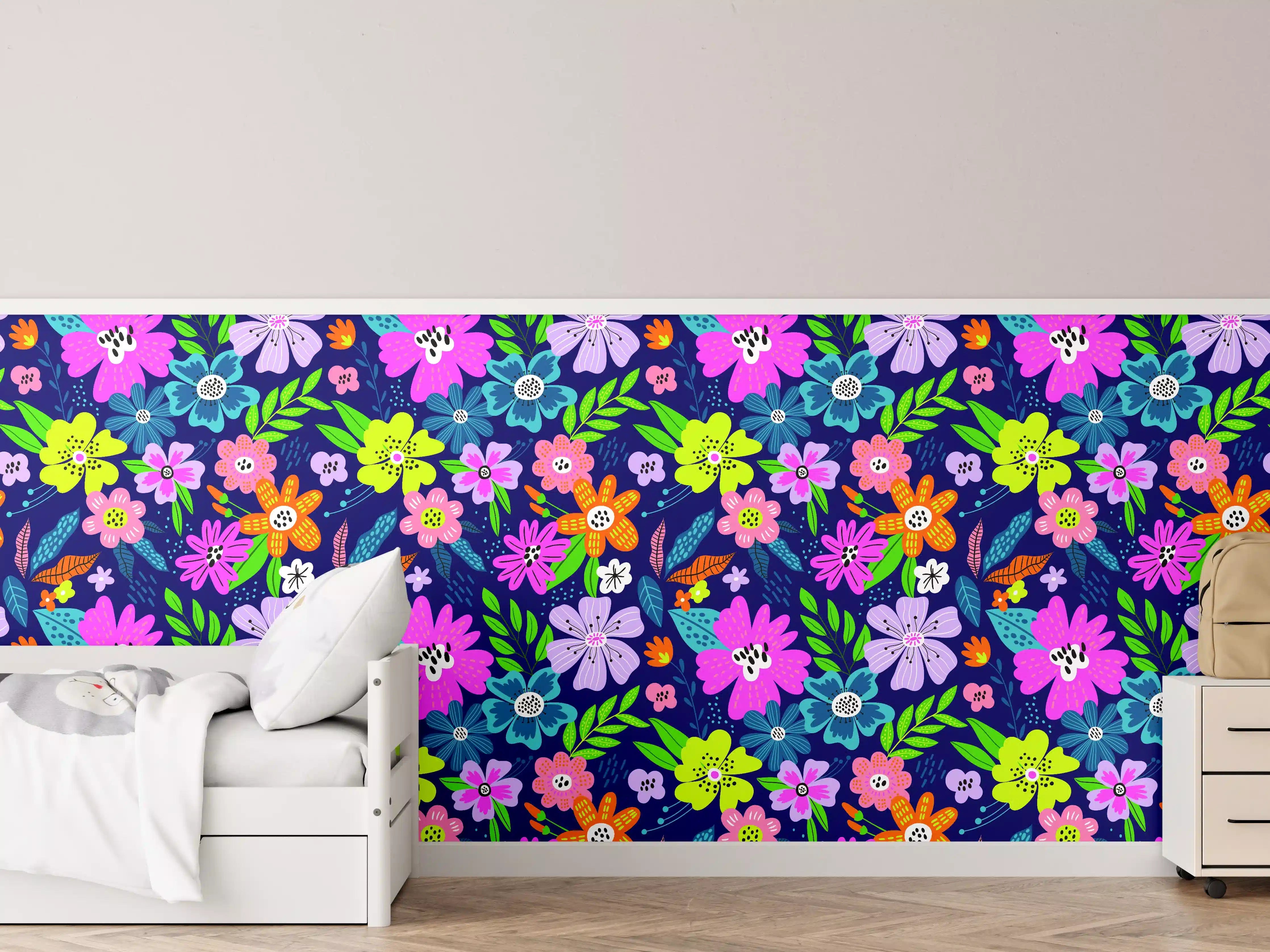 Kinderzimmer Wandgestaltung - Bunte Blumenmuster mit lebendiger Farbvielfalt