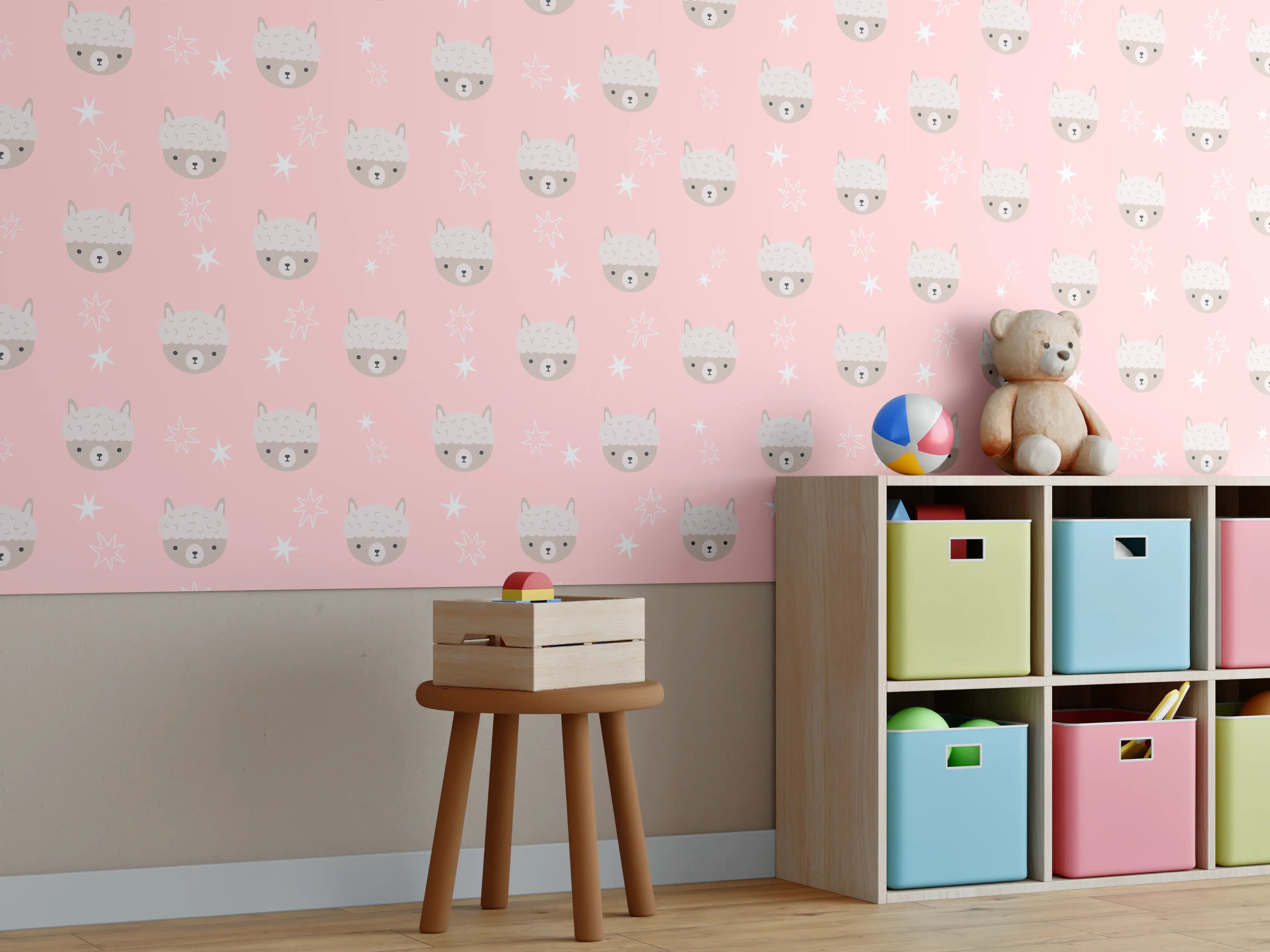 Kinderzimmer Wandgestaltung - Bunte Katzenmuster auf pinkem Hintergrund