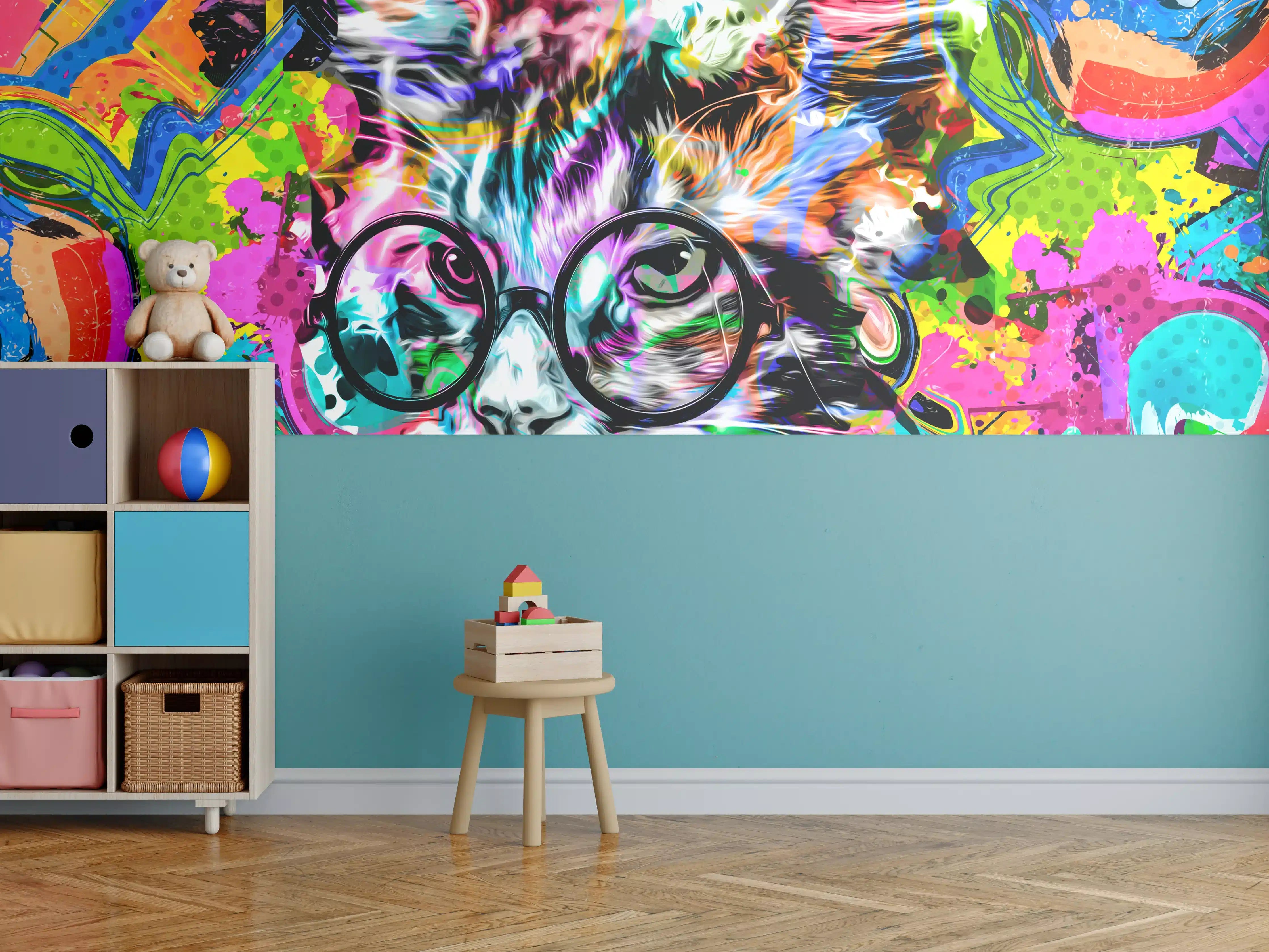 Kinderzimmer Wandgestaltung - Bunter abstrakter Katzenkopf mit Brille 