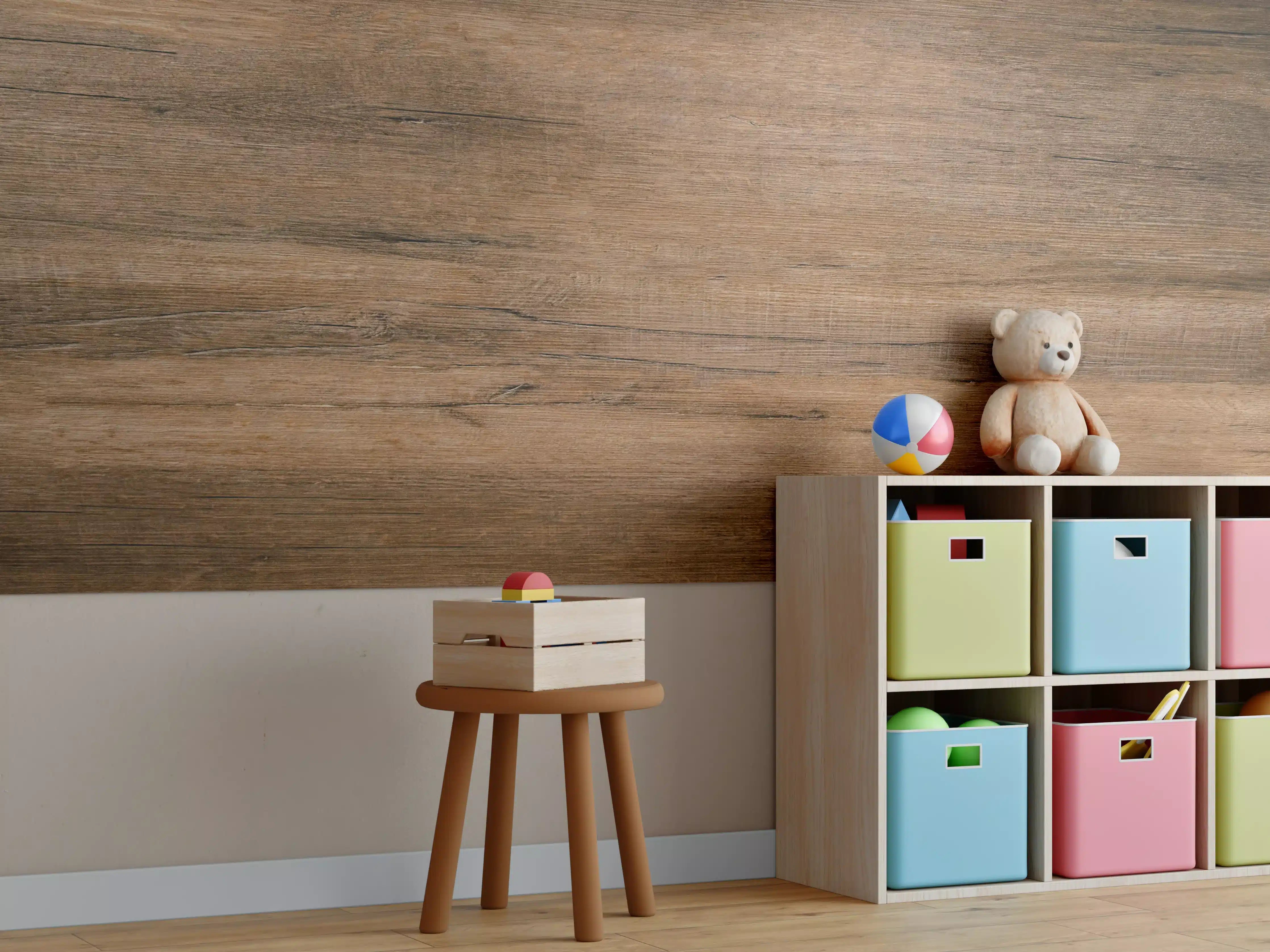 Kinderzimmer Wandgestaltung - Dunkelbraune Holzplatte