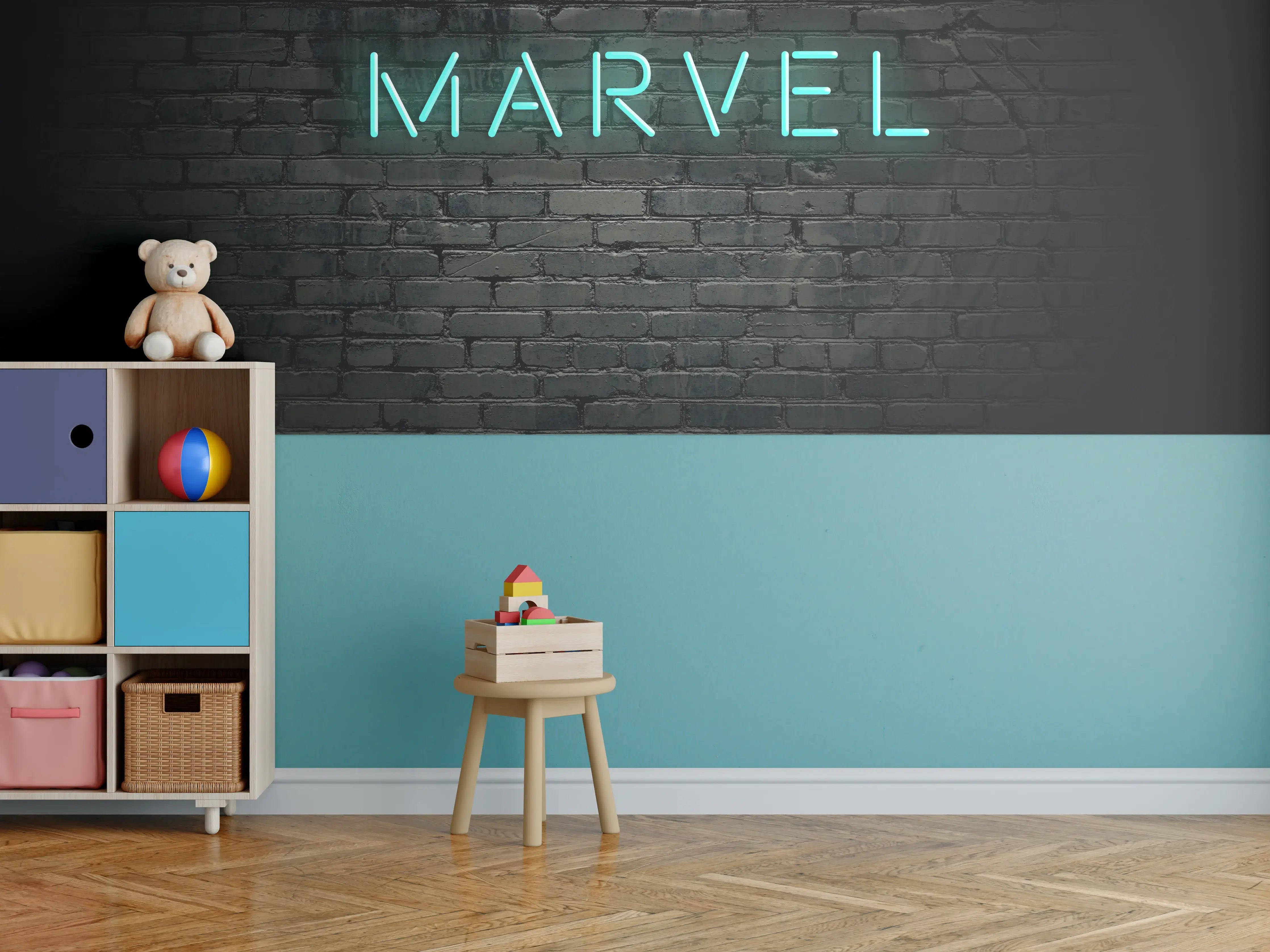Kinderzimmer Wandgestaltung - Dunkle Backsteinmauer mit "Marvel" Aufschrift