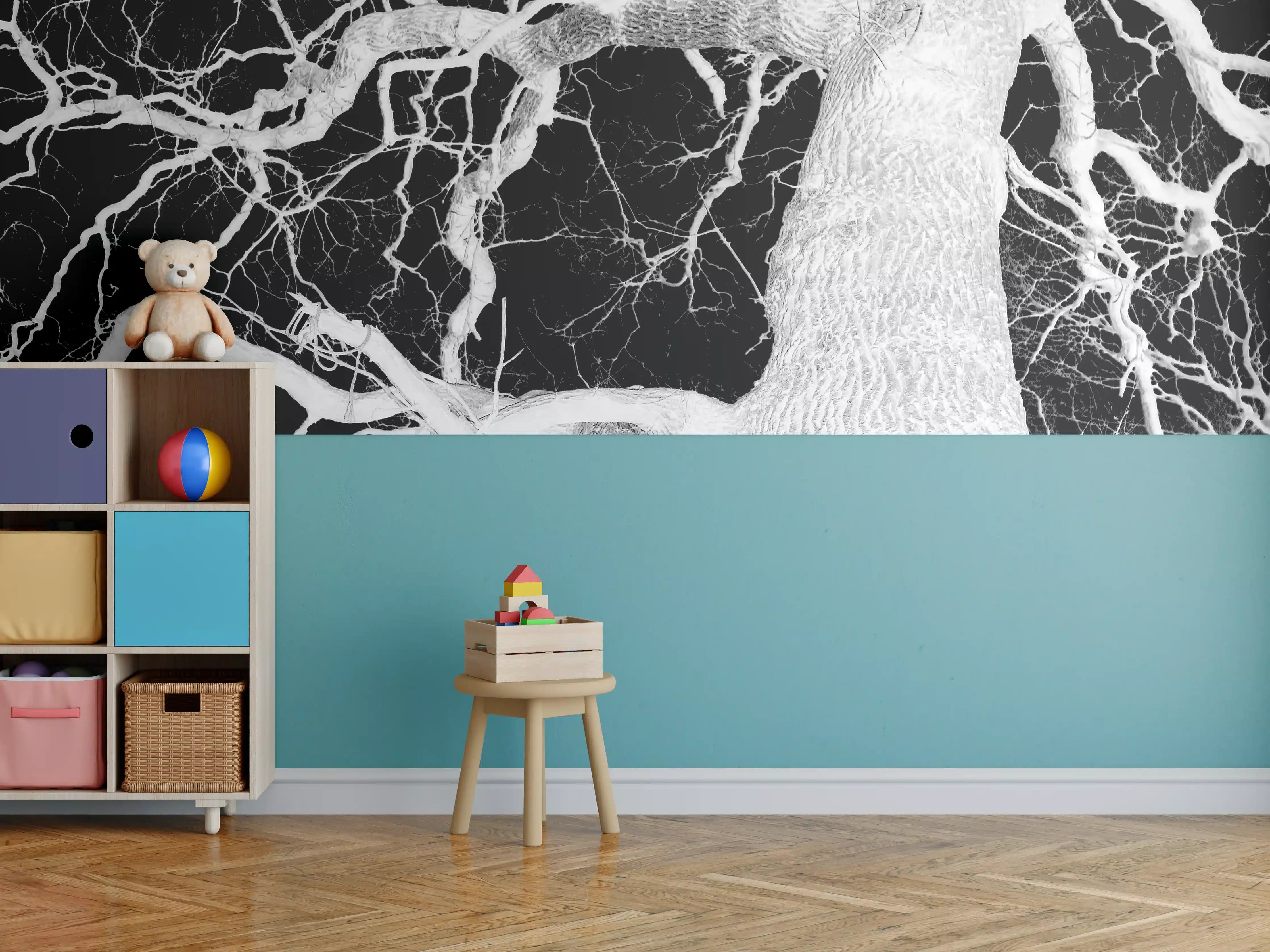 Kinderzimmer Wandgestaltung - Eichenbaum schwarz, weiß im Winter