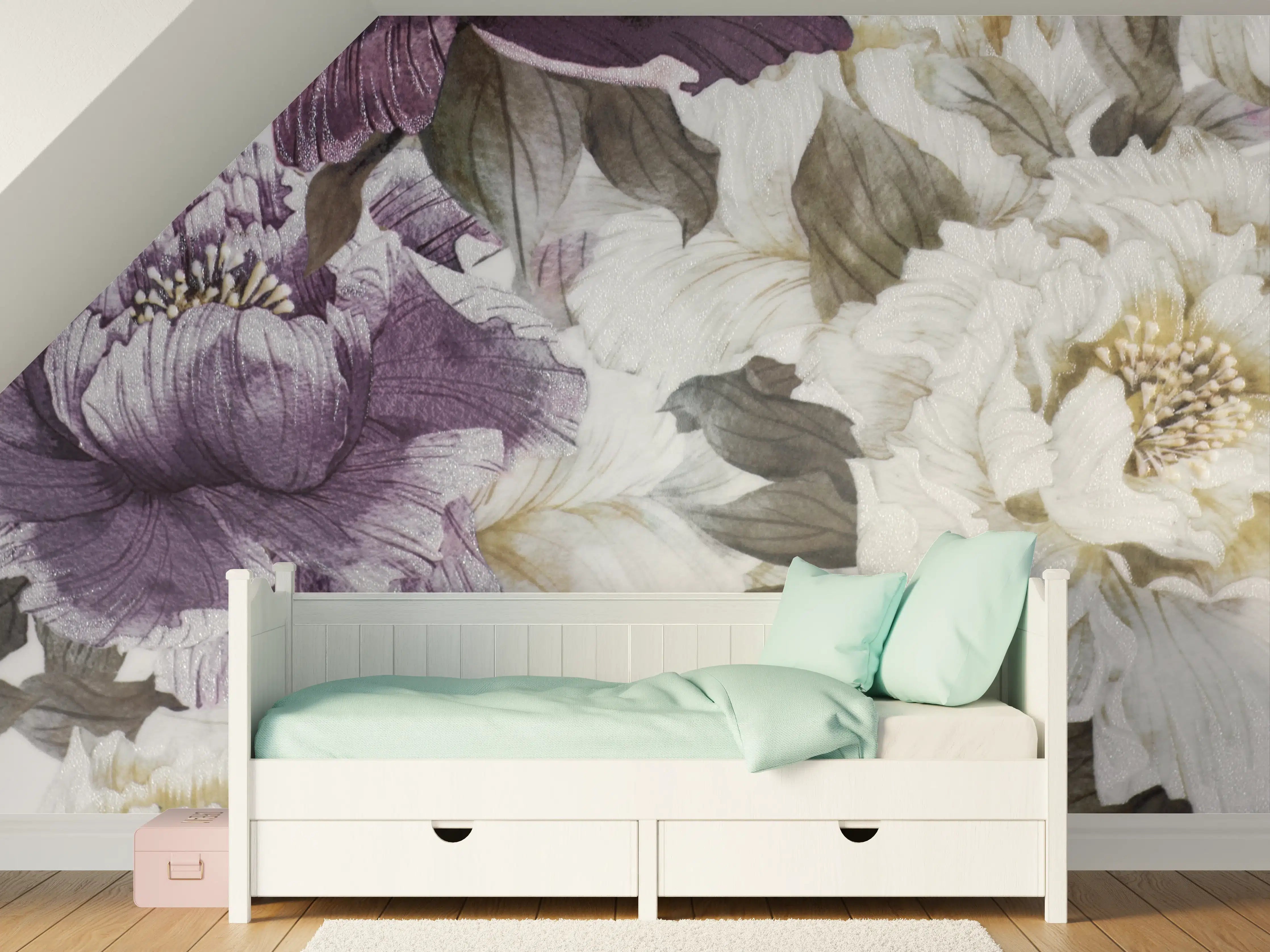 Kinderzimmer Wandgestaltung - Elegante Blumenmuster in Purpur und Creme