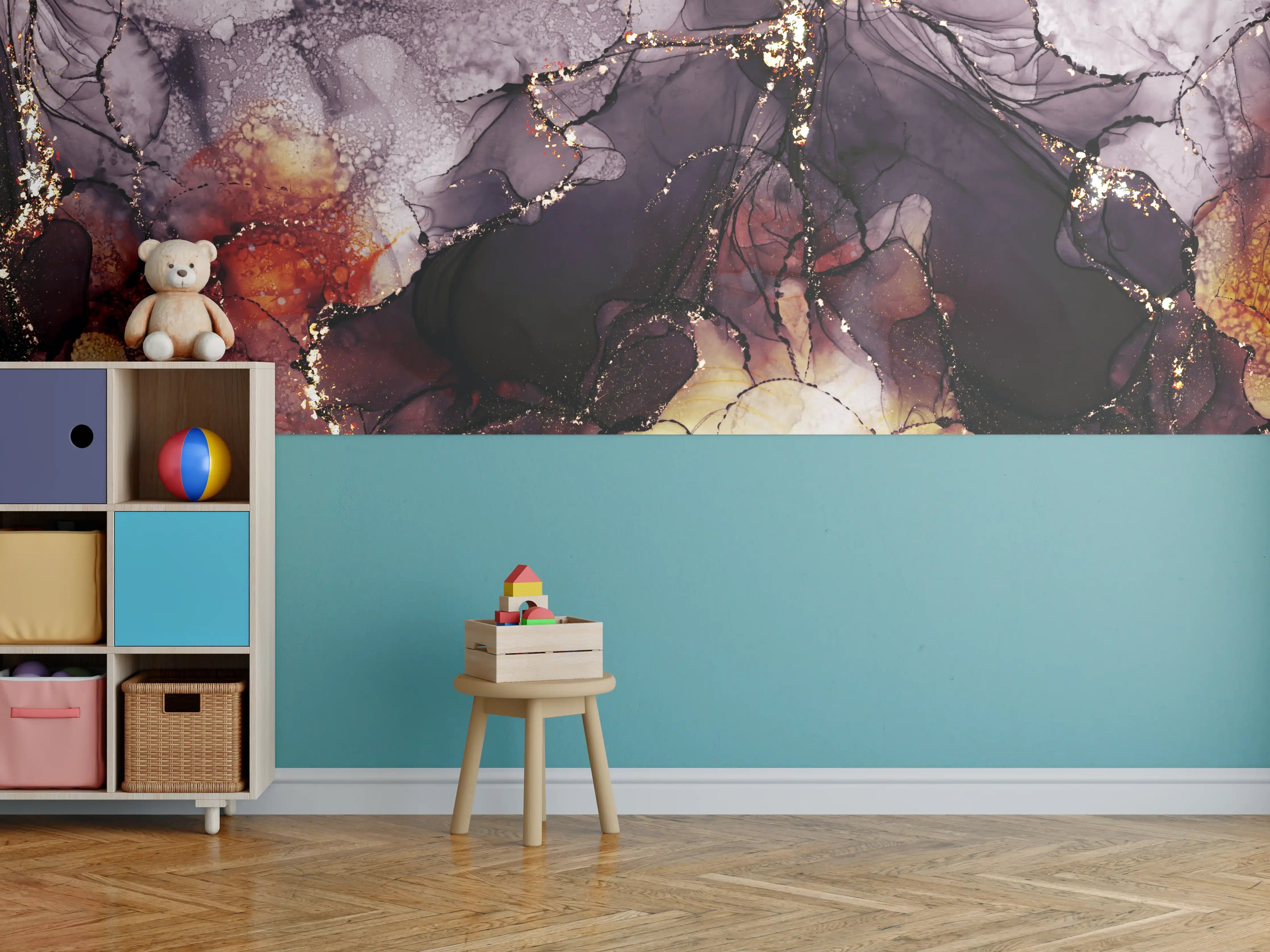 Kinderzimmer Wandgestaltung - Elegante Marmorstruktur mit Goldakzenten