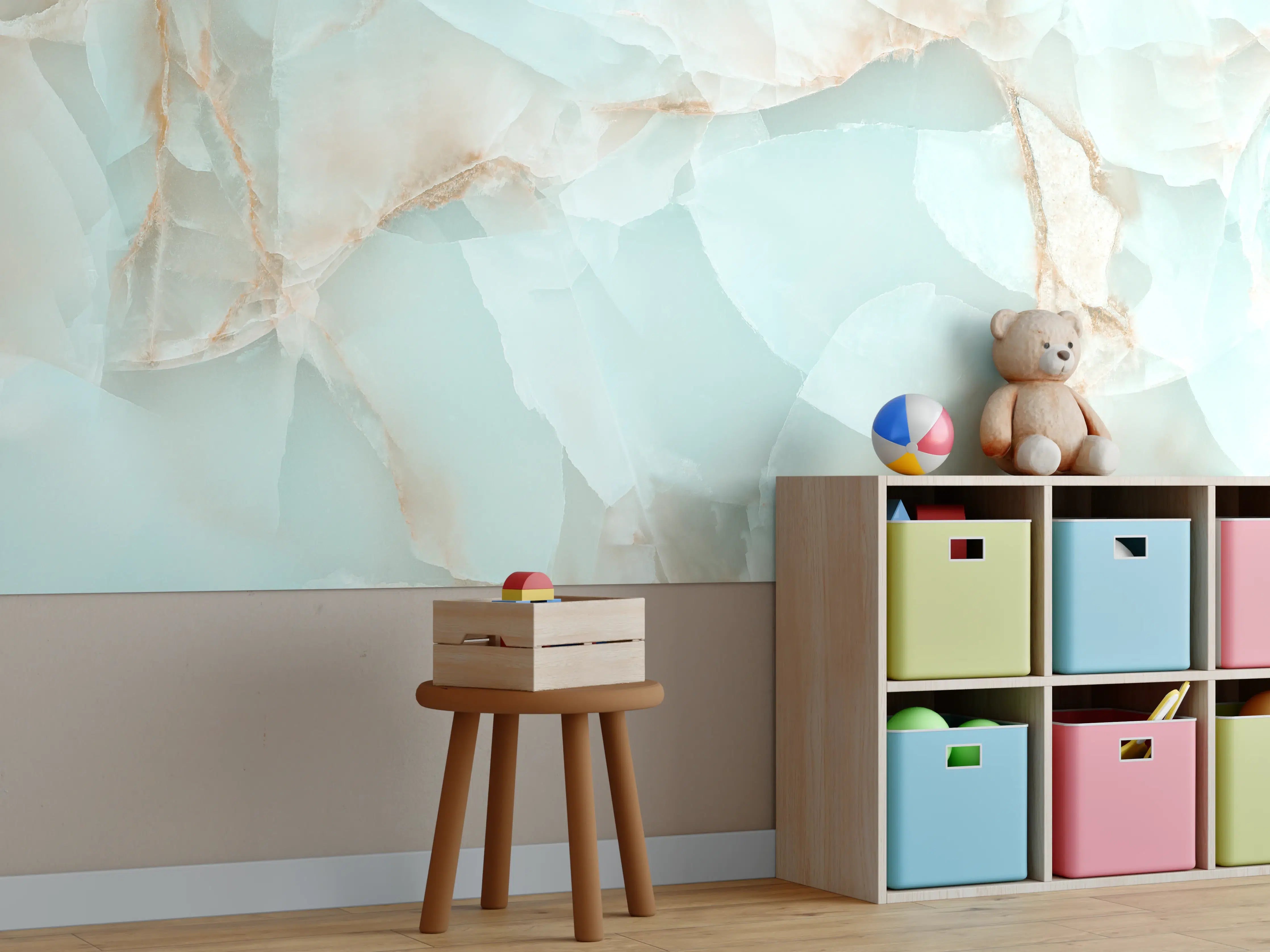 Kinderzimmer Wandgestaltung - Elegante weiße Marmortextur mit goldenen Akzenten