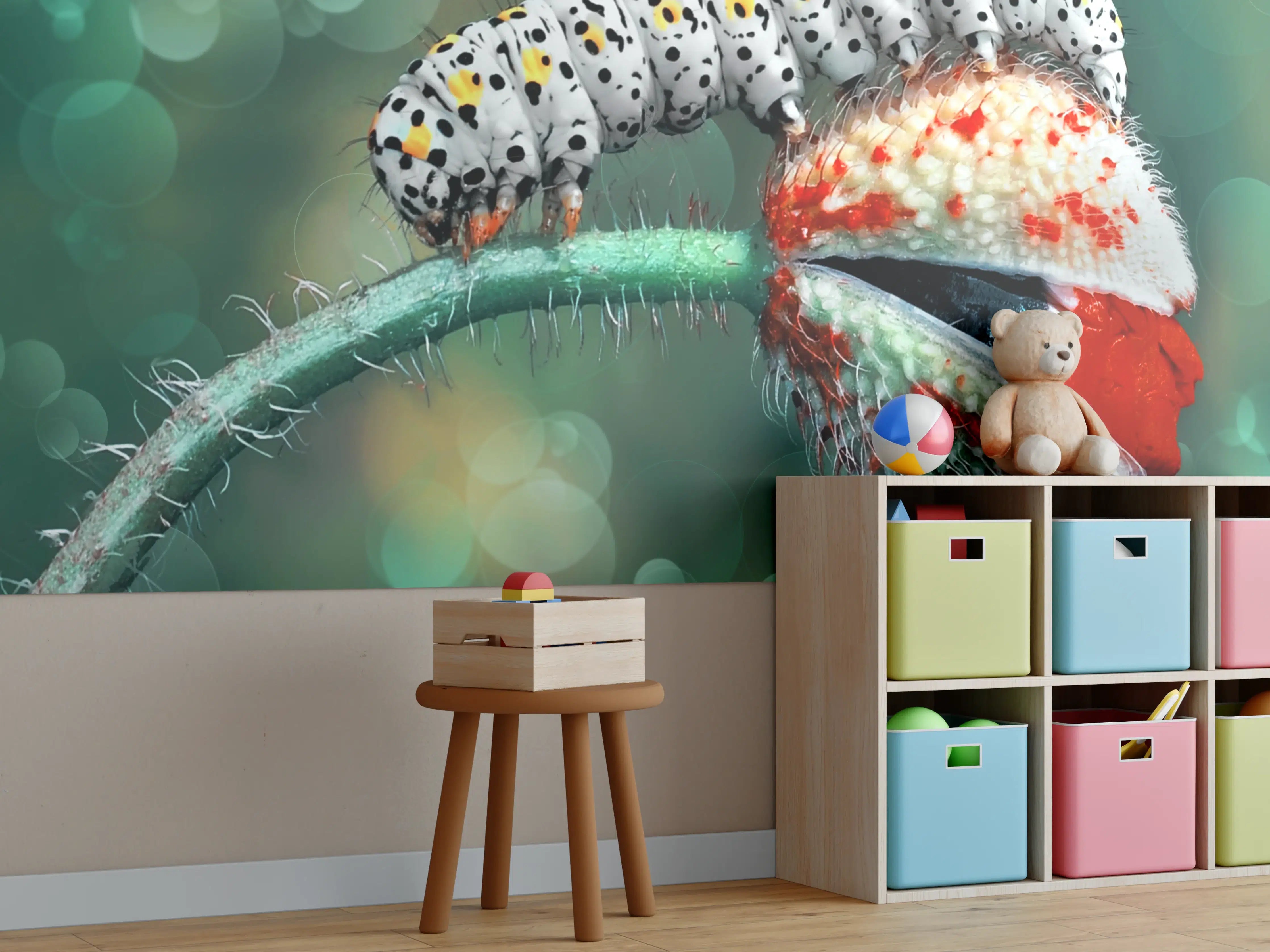 Kinderzimmer Wandgestaltung - Farbenfroher Schmetterling auf Zweig
