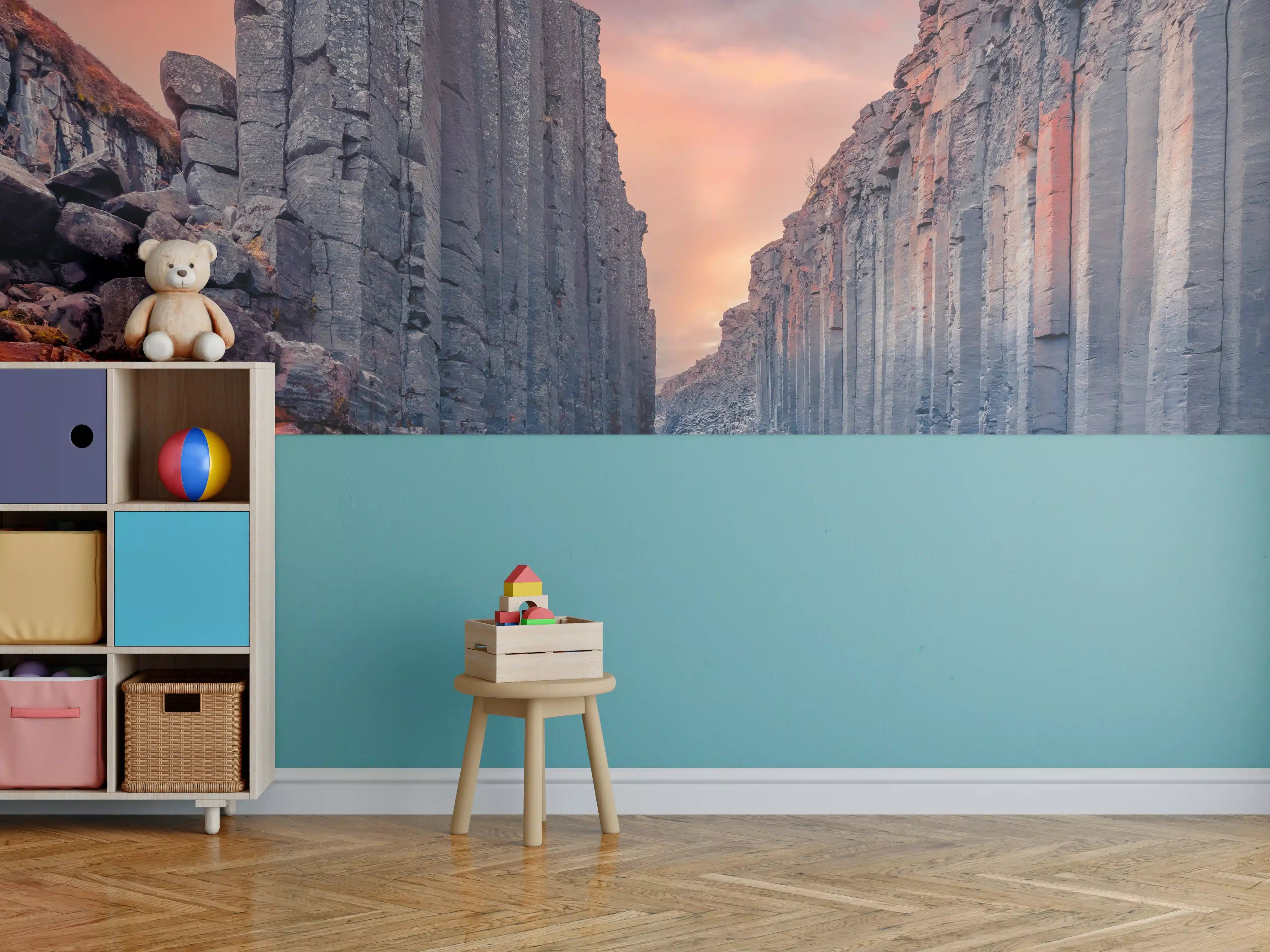 Kinderzimmer Wandgestaltung - Faszinierende Felsformationen und Wasserlauf