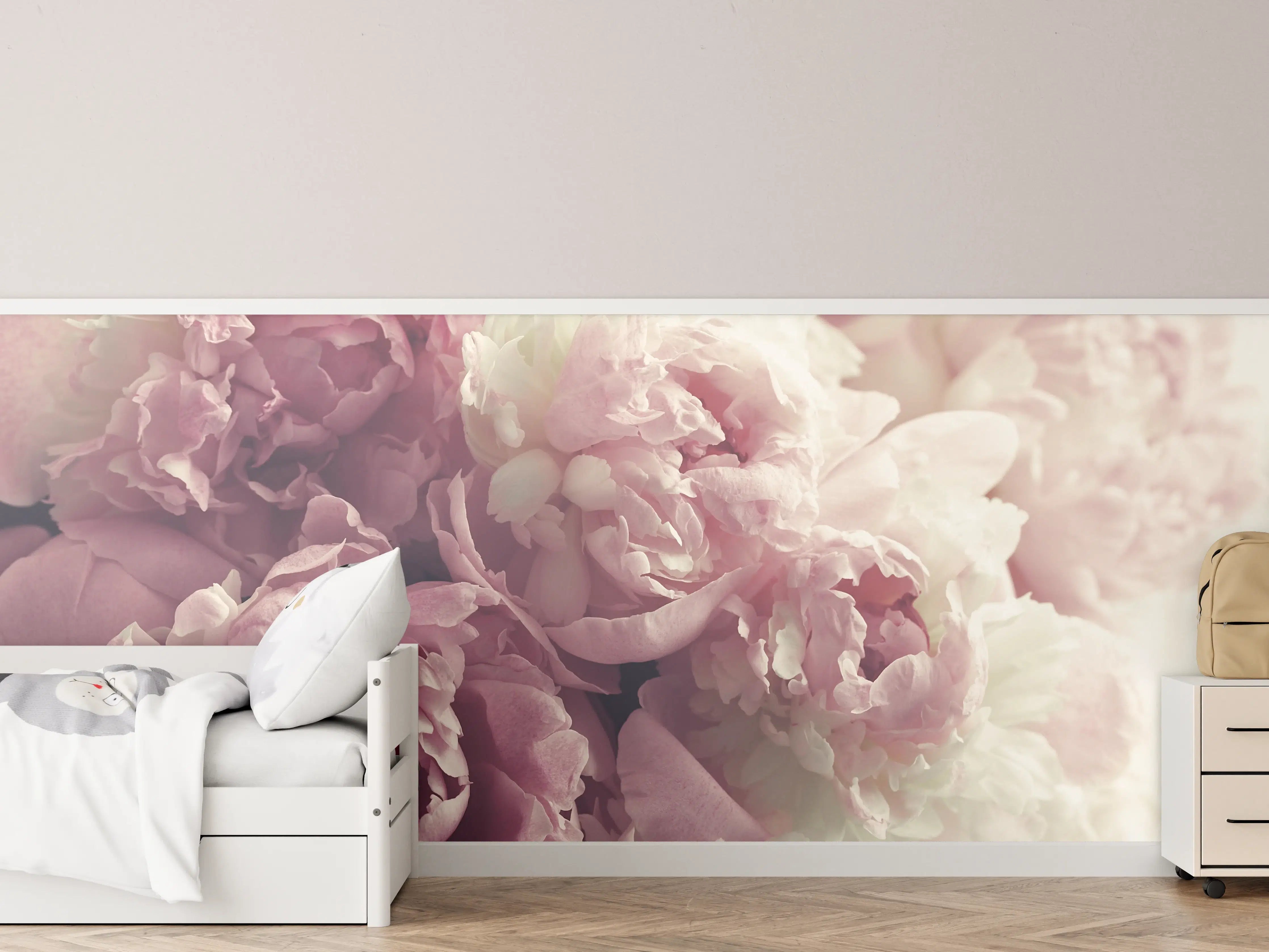 Kinderzimmer Wandgestaltung - Flauschige rosa Pfingstrosen - Vintage