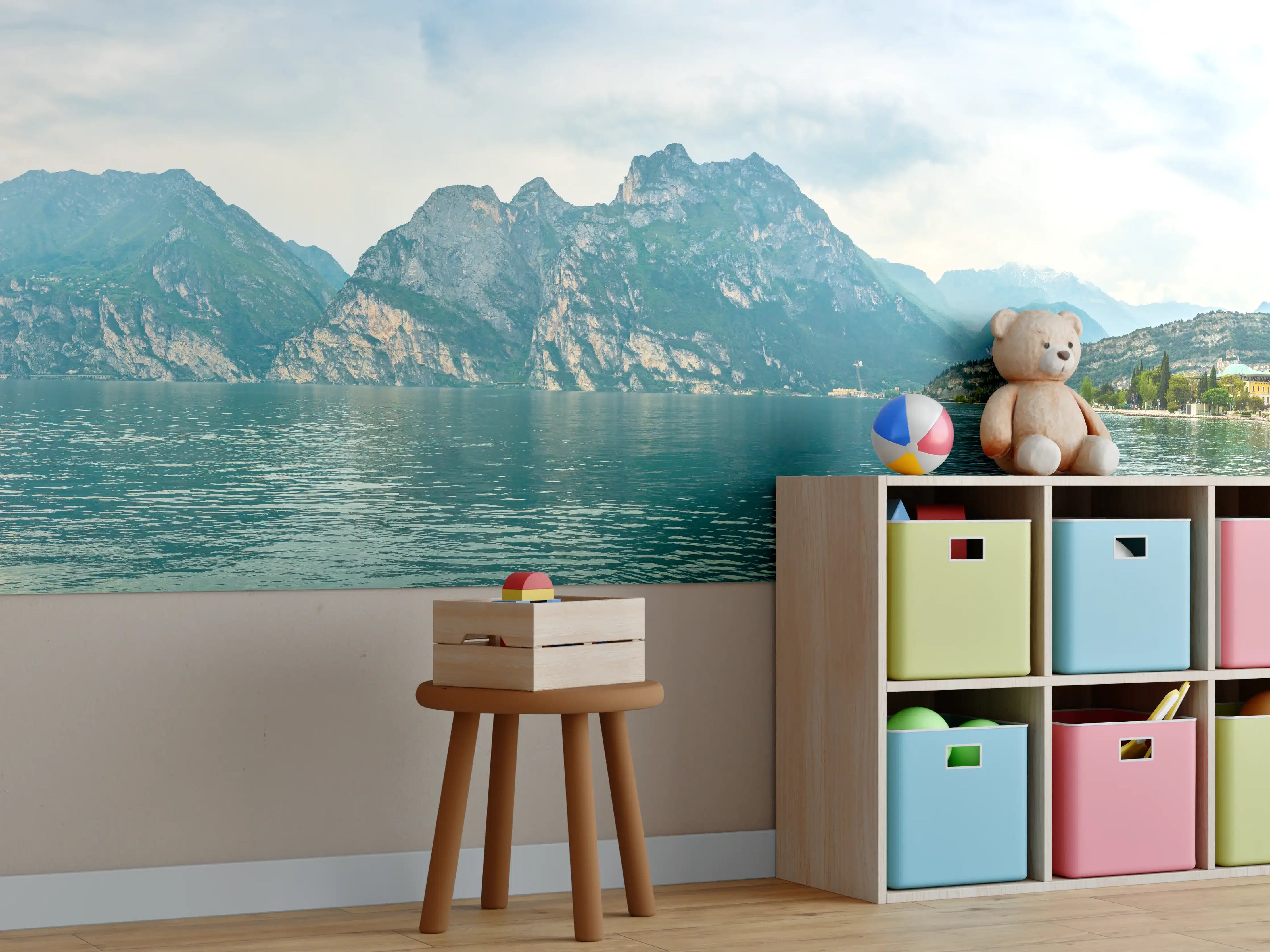Kinderzimmer Wandgestaltung - Gardasee im Farbenspiel von Himmel und Natur