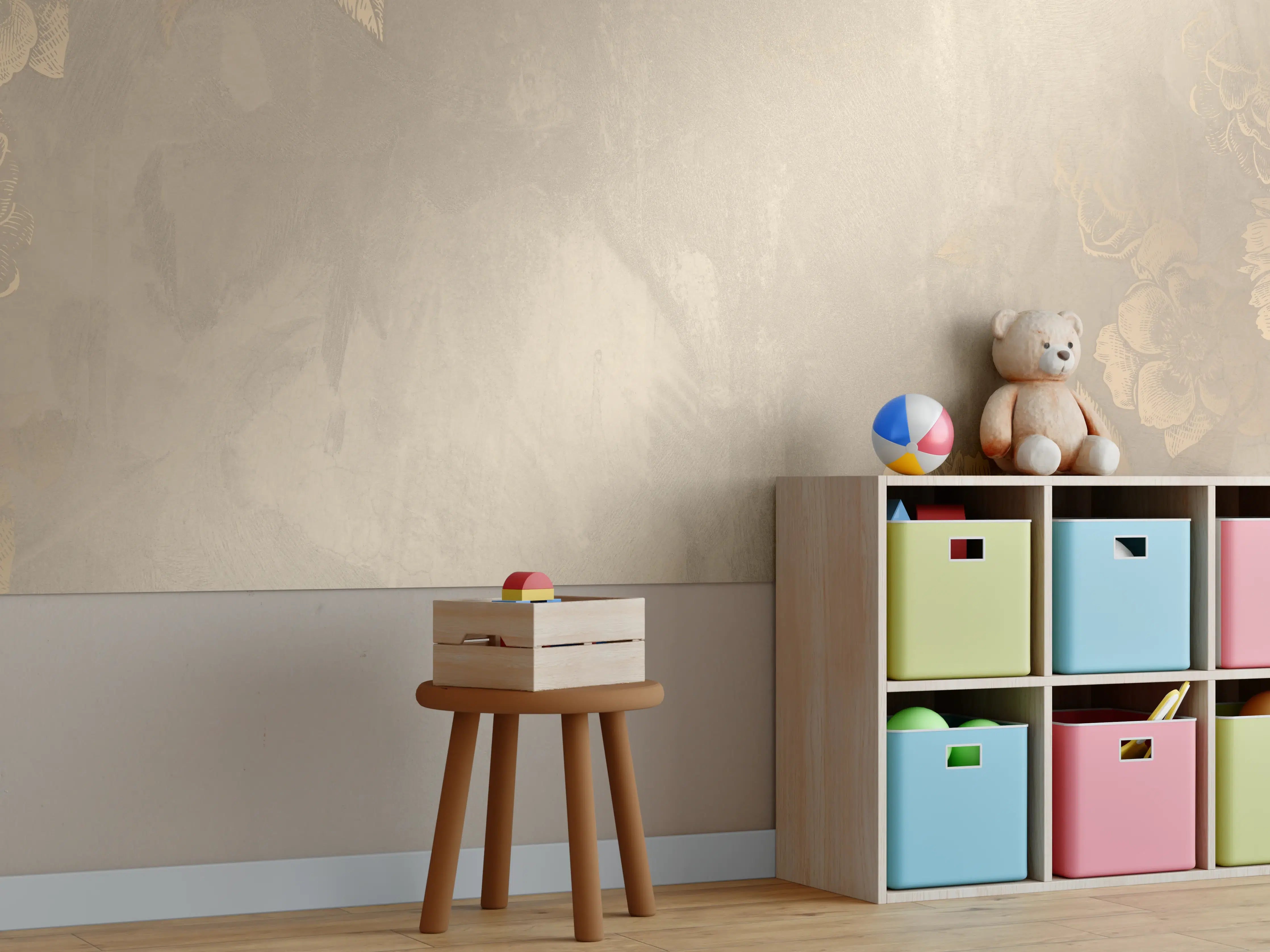 Kinderzimmer Wandgestaltung - Goldene Blumenmuster auf beigem Hintergrund
