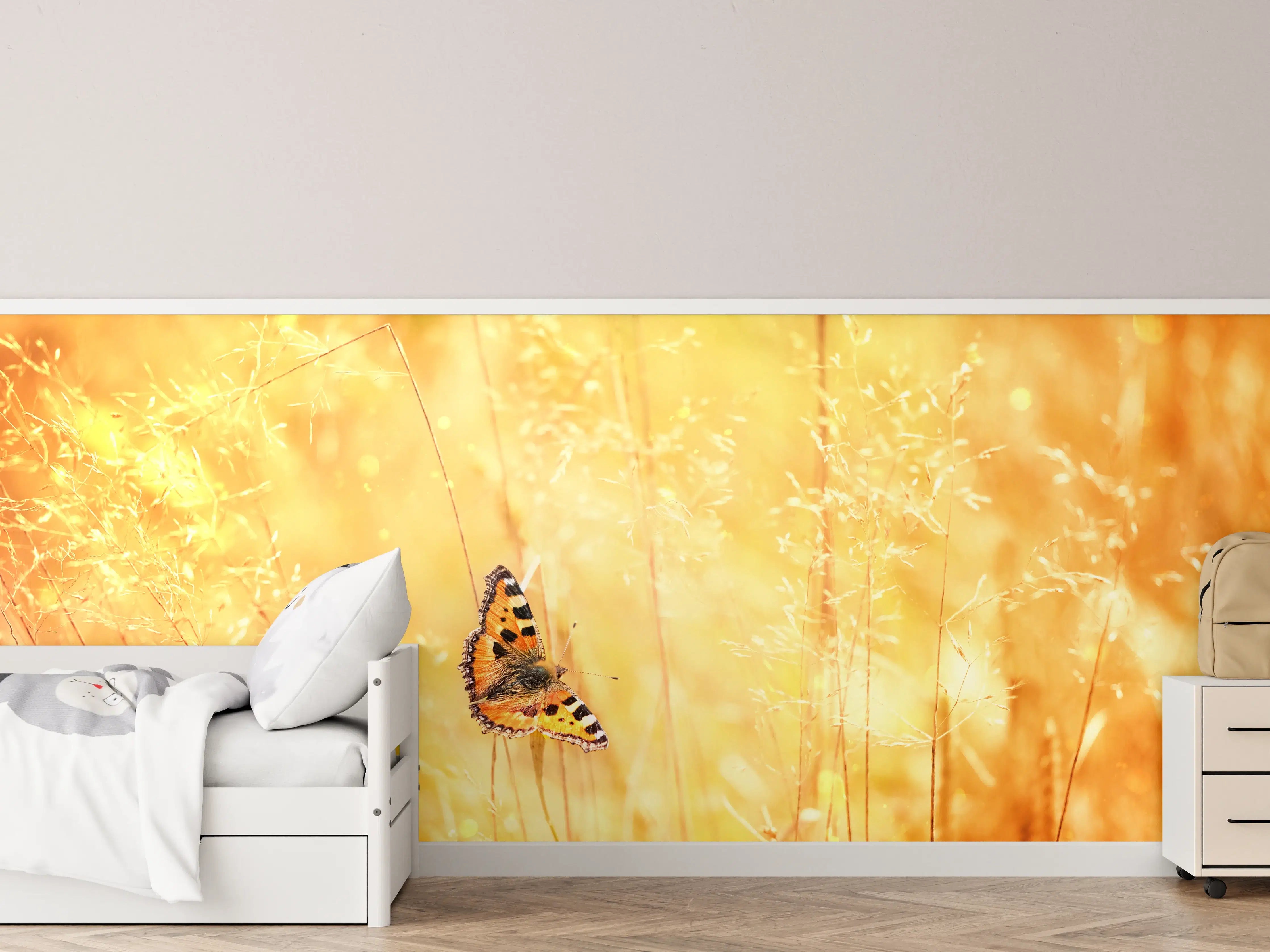 Kinderzimmer Wandgestaltung - Goldener Sonnenuntergang mit Schmetterling