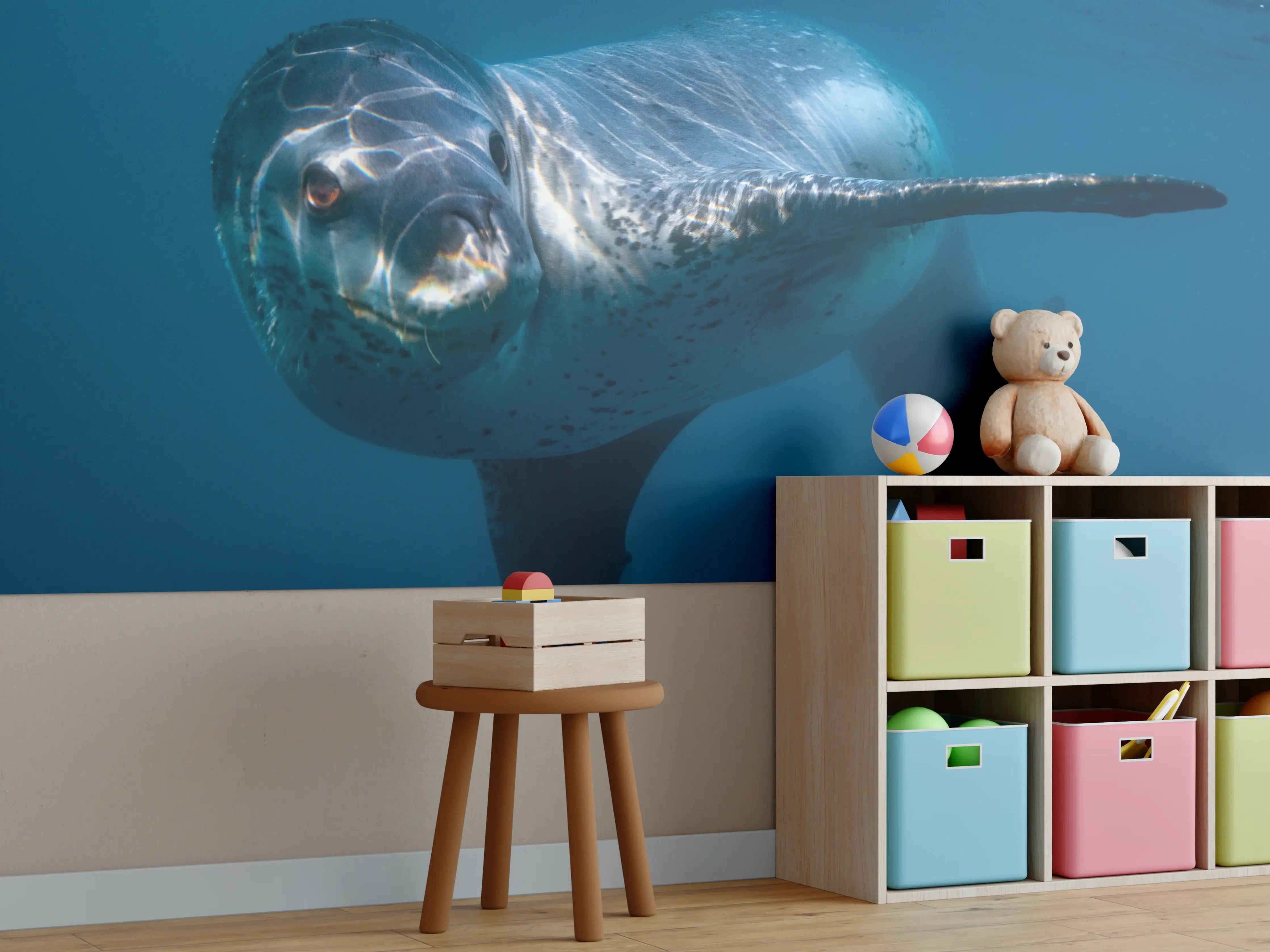 Kinderzimmer Wandgestaltung - Grauer Delfin im weißen Wasser