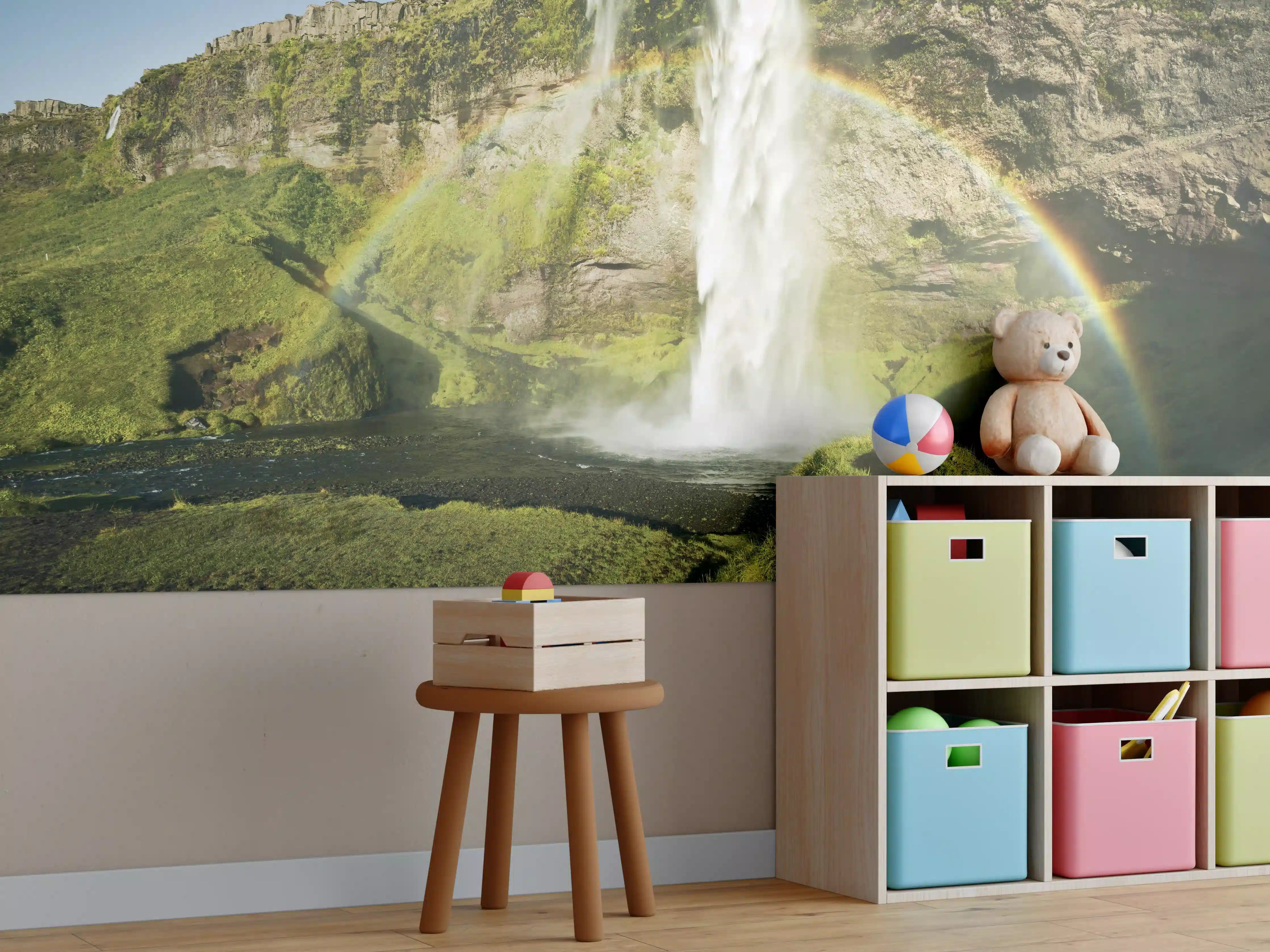 Kinderzimmer Wandgestaltung - Grüne Wasserfall-Landschaft mit Regenbogen