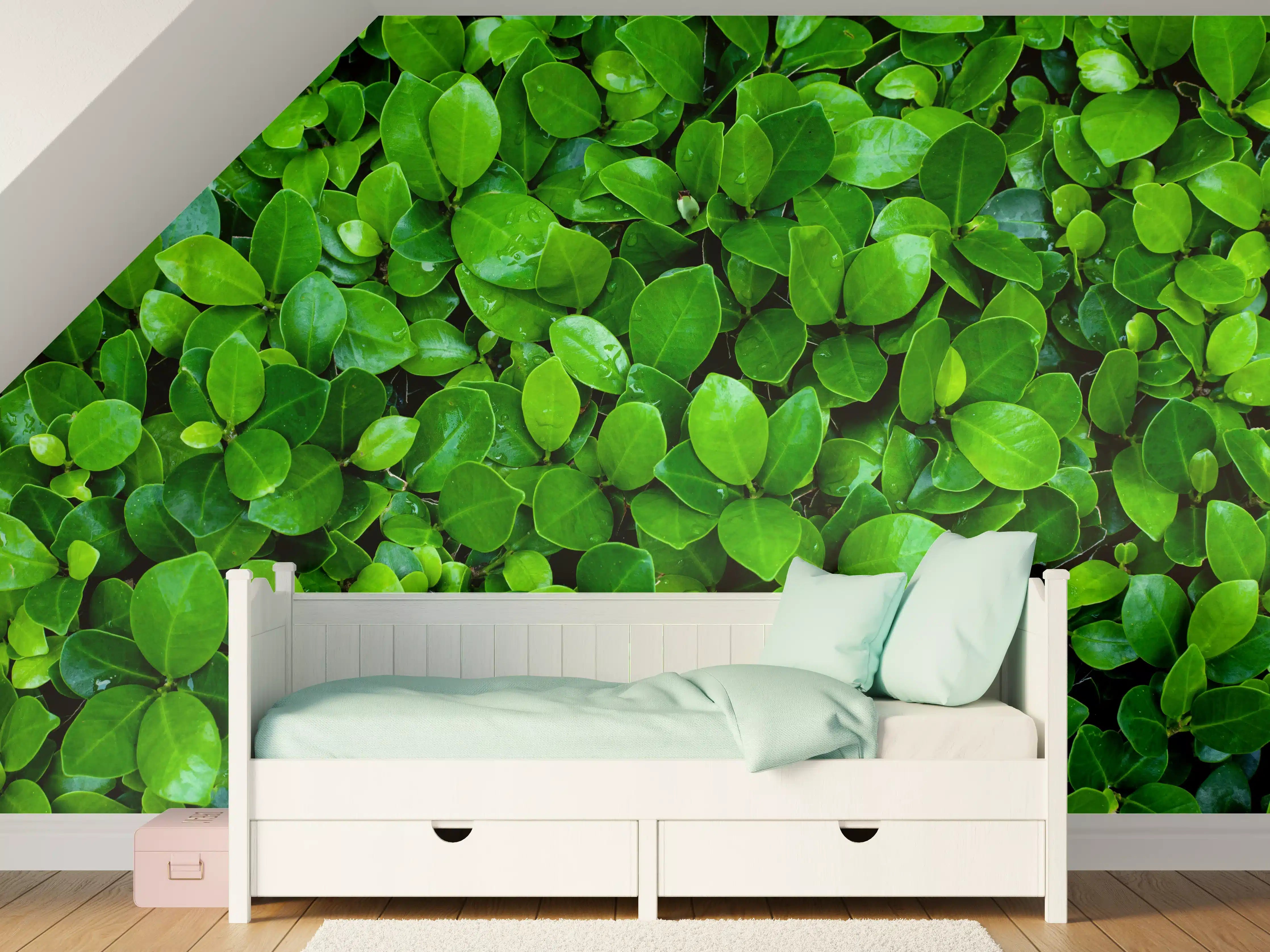 Kinderzimmer Wandgestaltung - Grüne saftige Busch Blätter