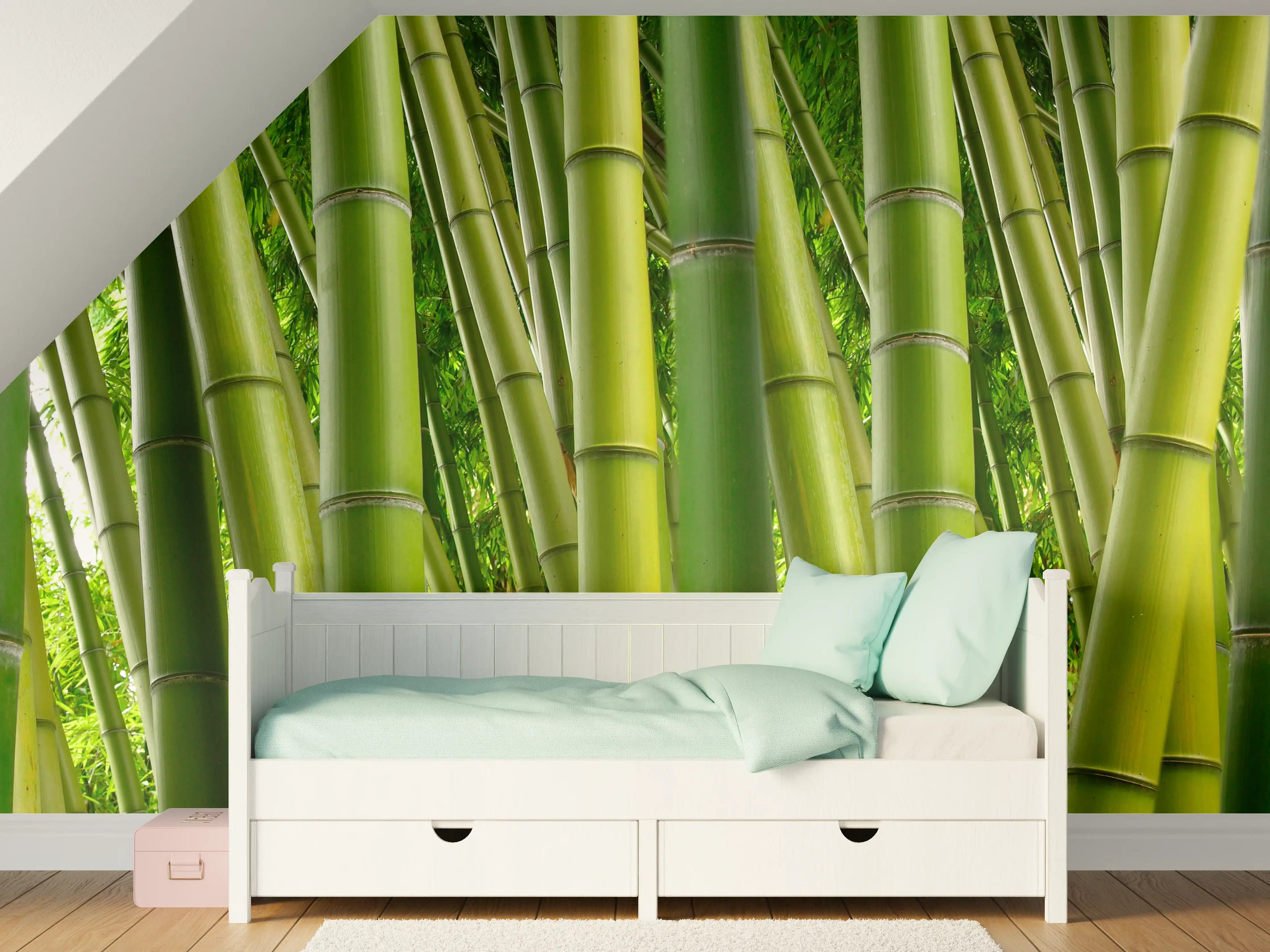 Kinderzimmer Wandgestaltung - Grüner Bambuswald mit sattem Grün
