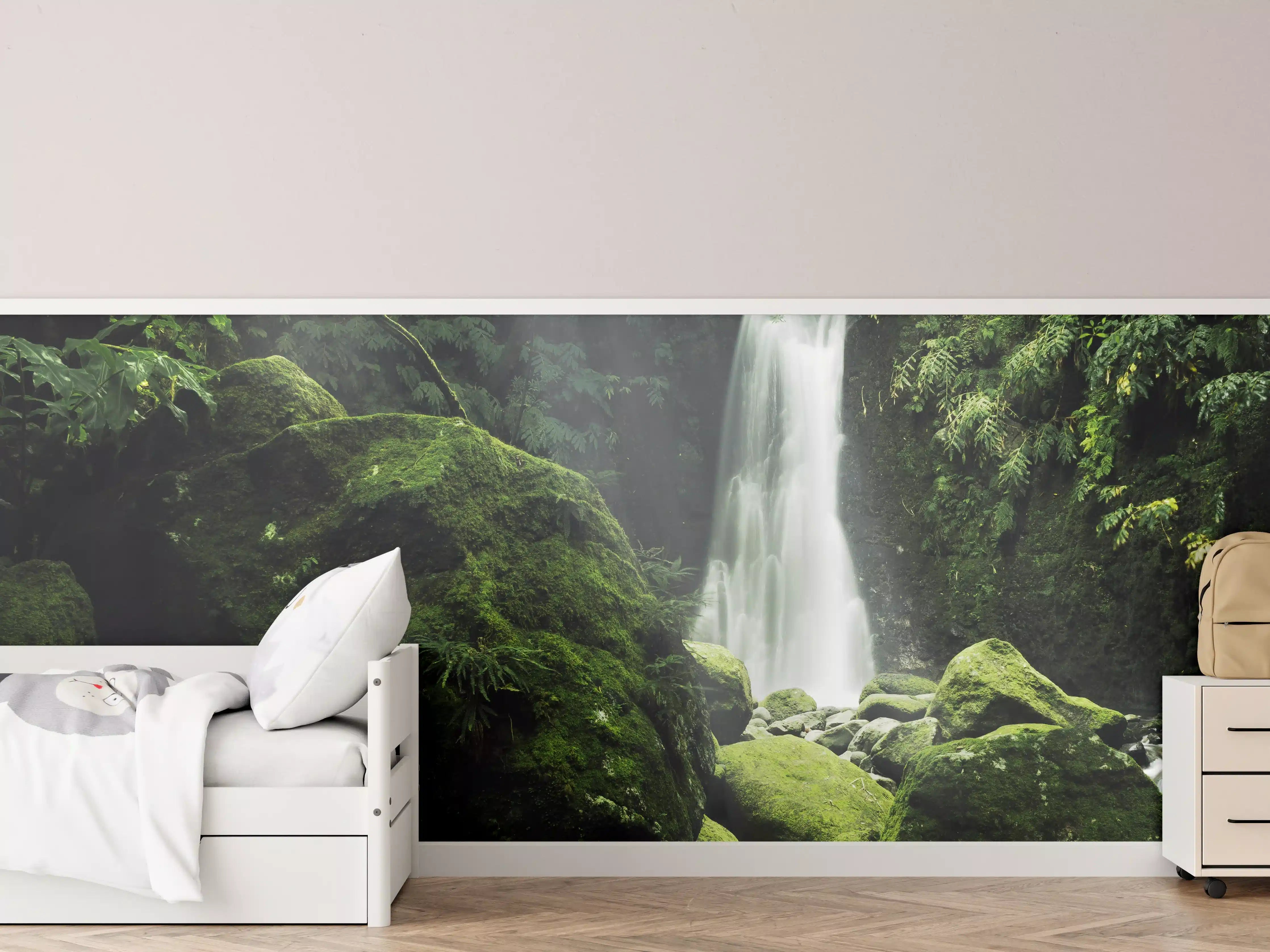 Kinderzimmer Wandgestaltung - Grüner Mystik-Wasserfall