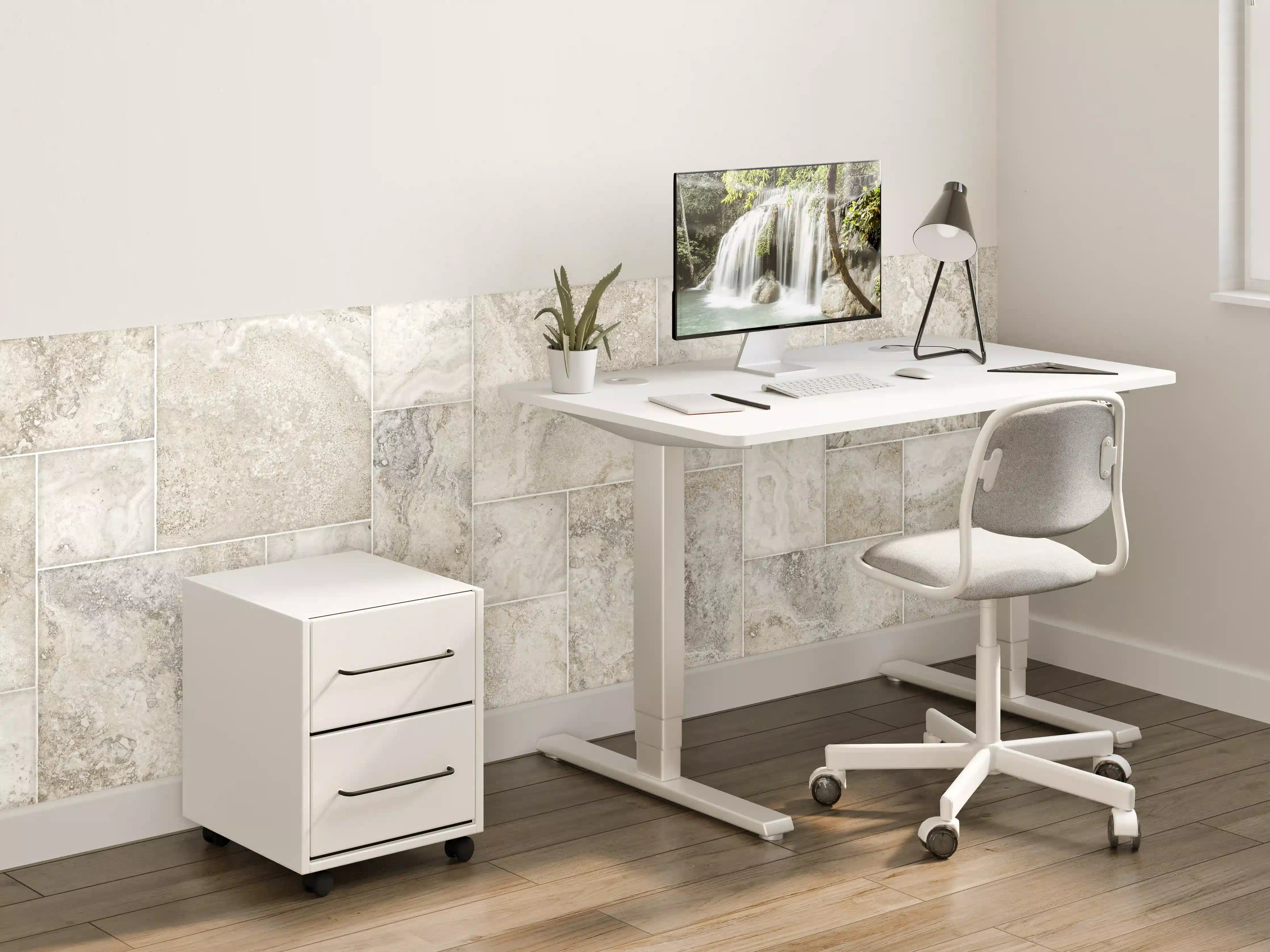 Kinderzimmer Wandgestaltung - Helle Marmorfliesen in neutralen Tönen