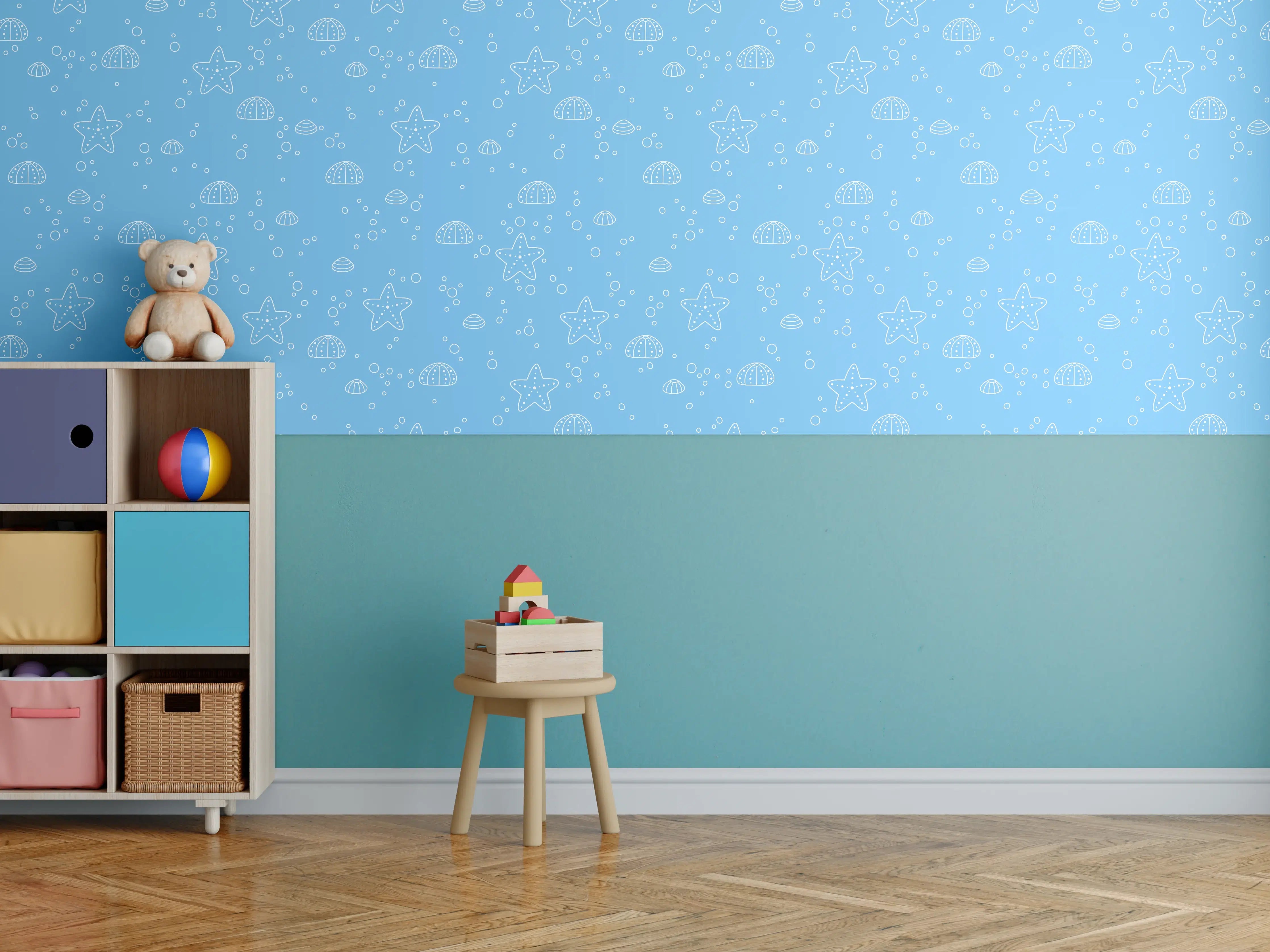 Kinderzimmer Wandgestaltung - Heller blauer Hintergrund mit Stern- und Muschelmustern