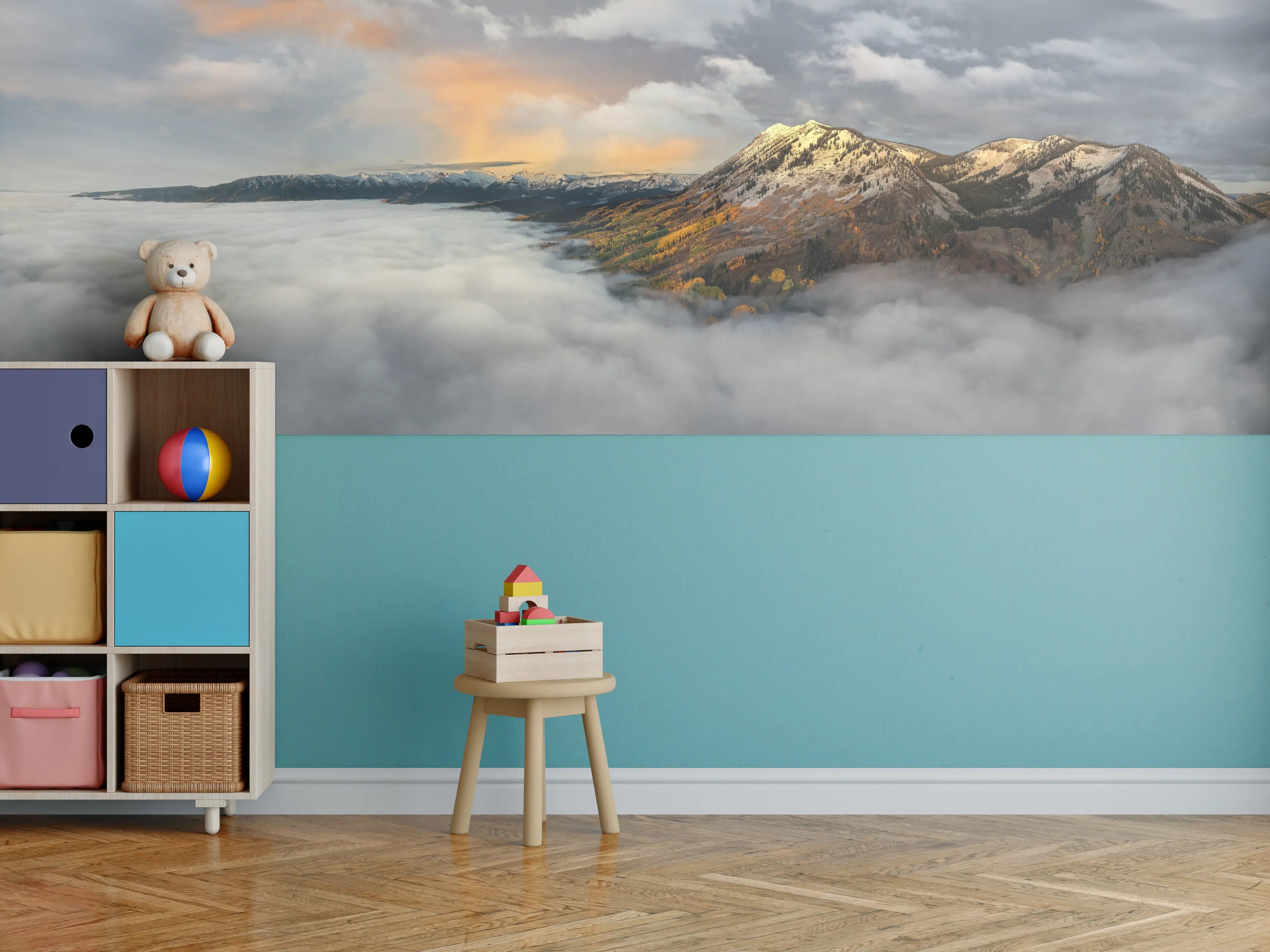 Kinderzimmer Wandgestaltung - Herbstliche Berglandschaft Nebel