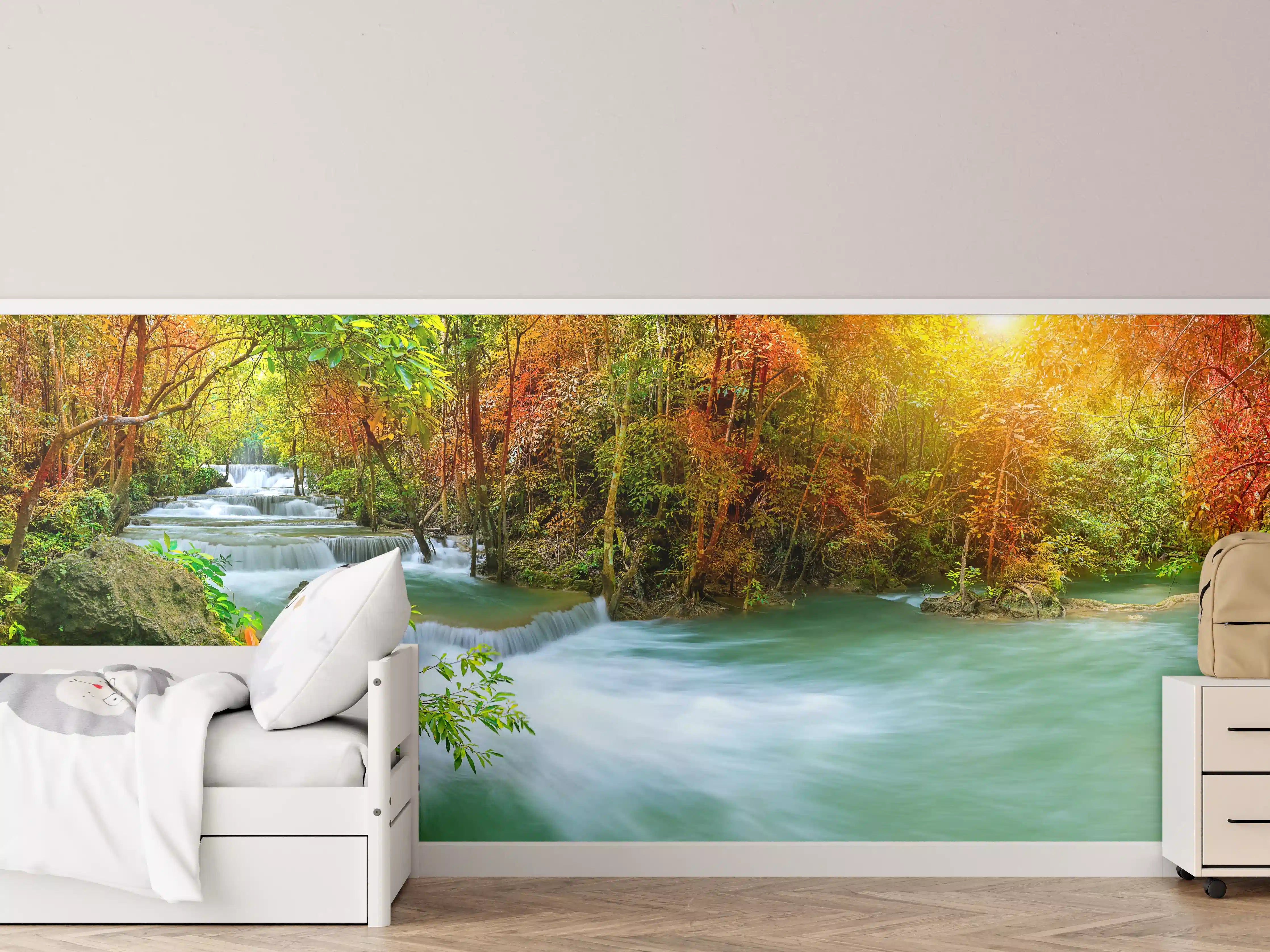 Kinderzimmer Wandgestaltung - Herbstlicher Türkis-Wasserfall