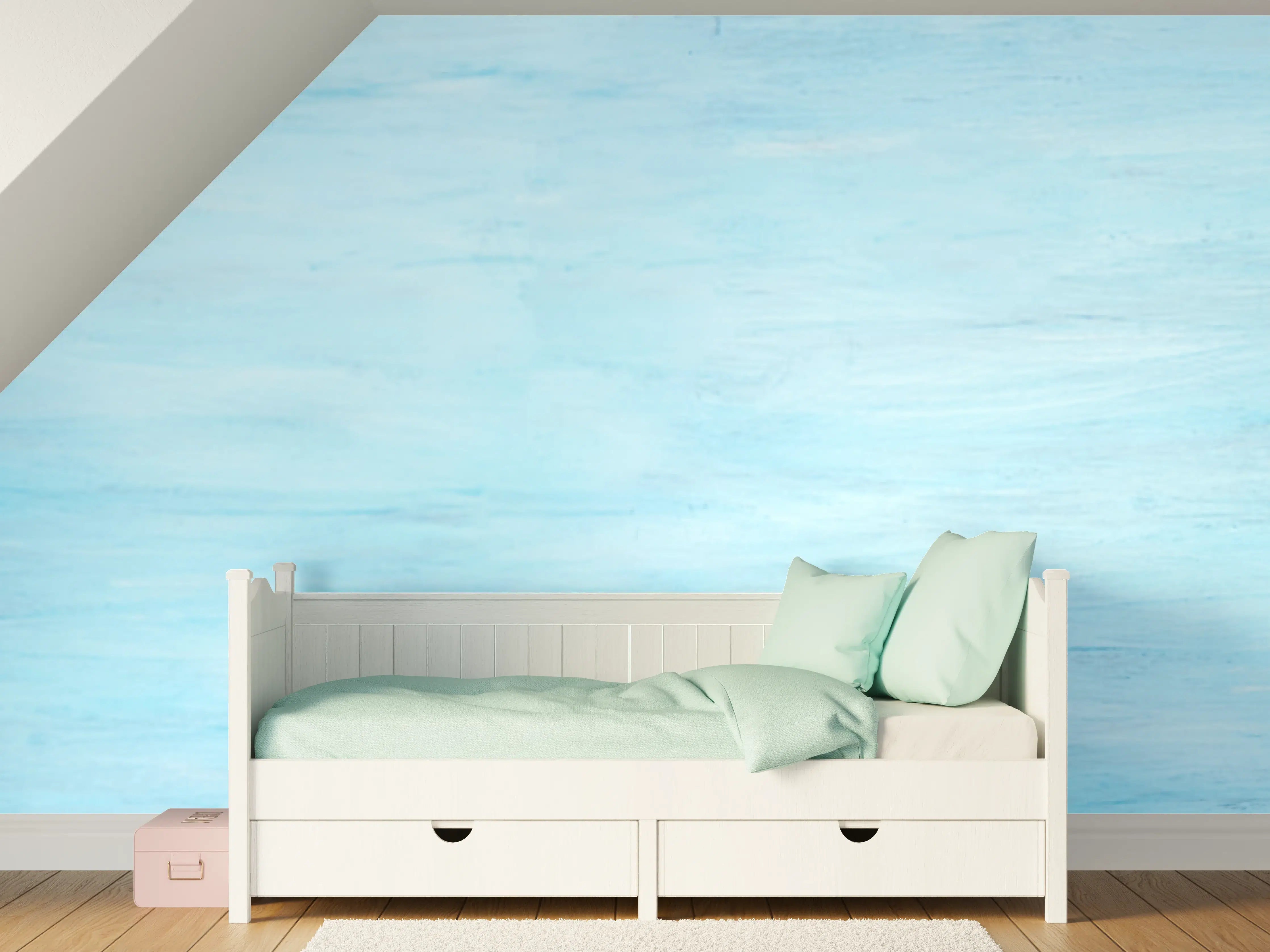 Kinderzimmer Wandgestaltung - Himmel in sanftem Blau mit Wolken