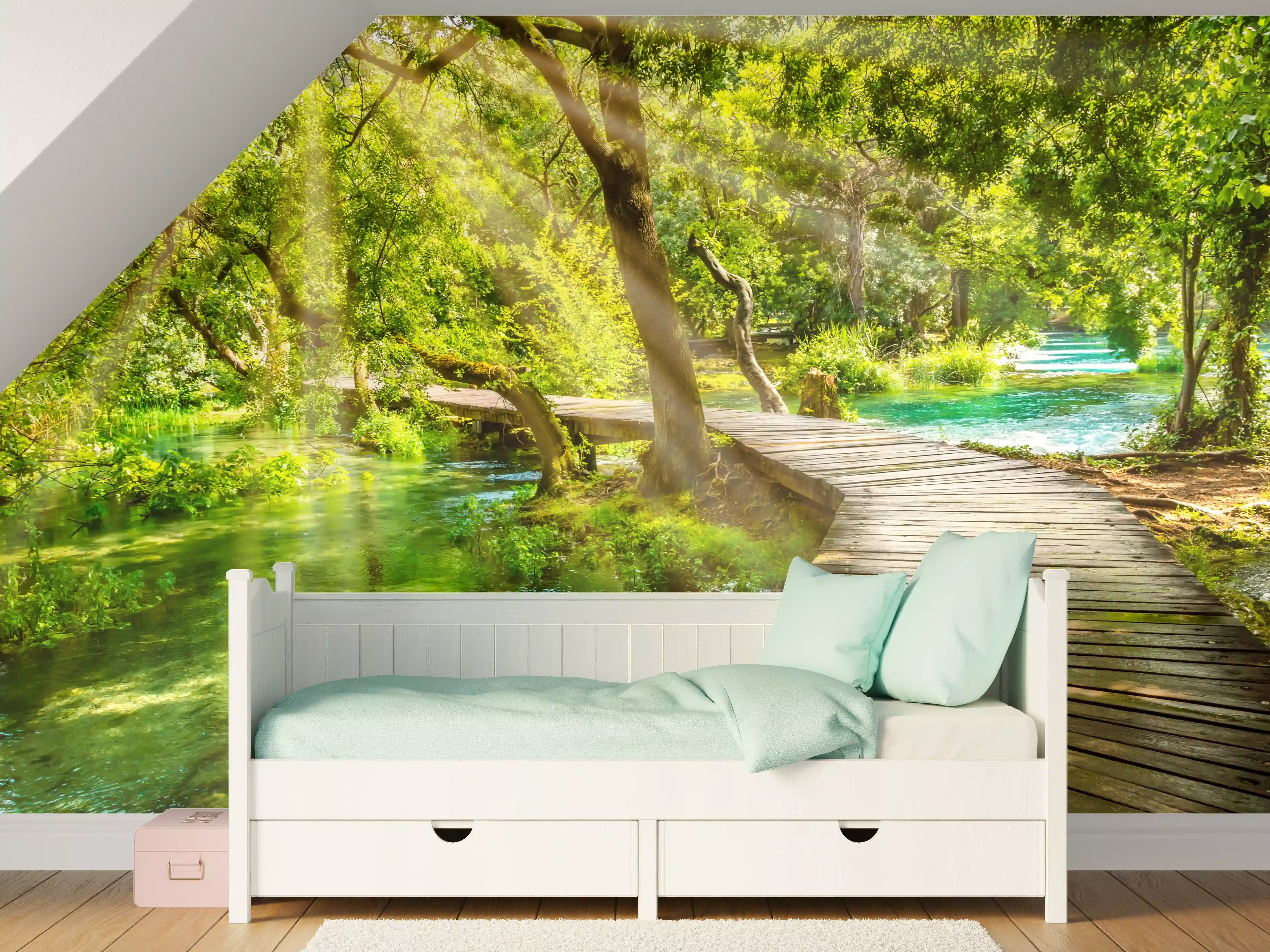 Kinderzimmer Wandgestaltung - Hölzerner Fußweg über Fluss - Kroatien