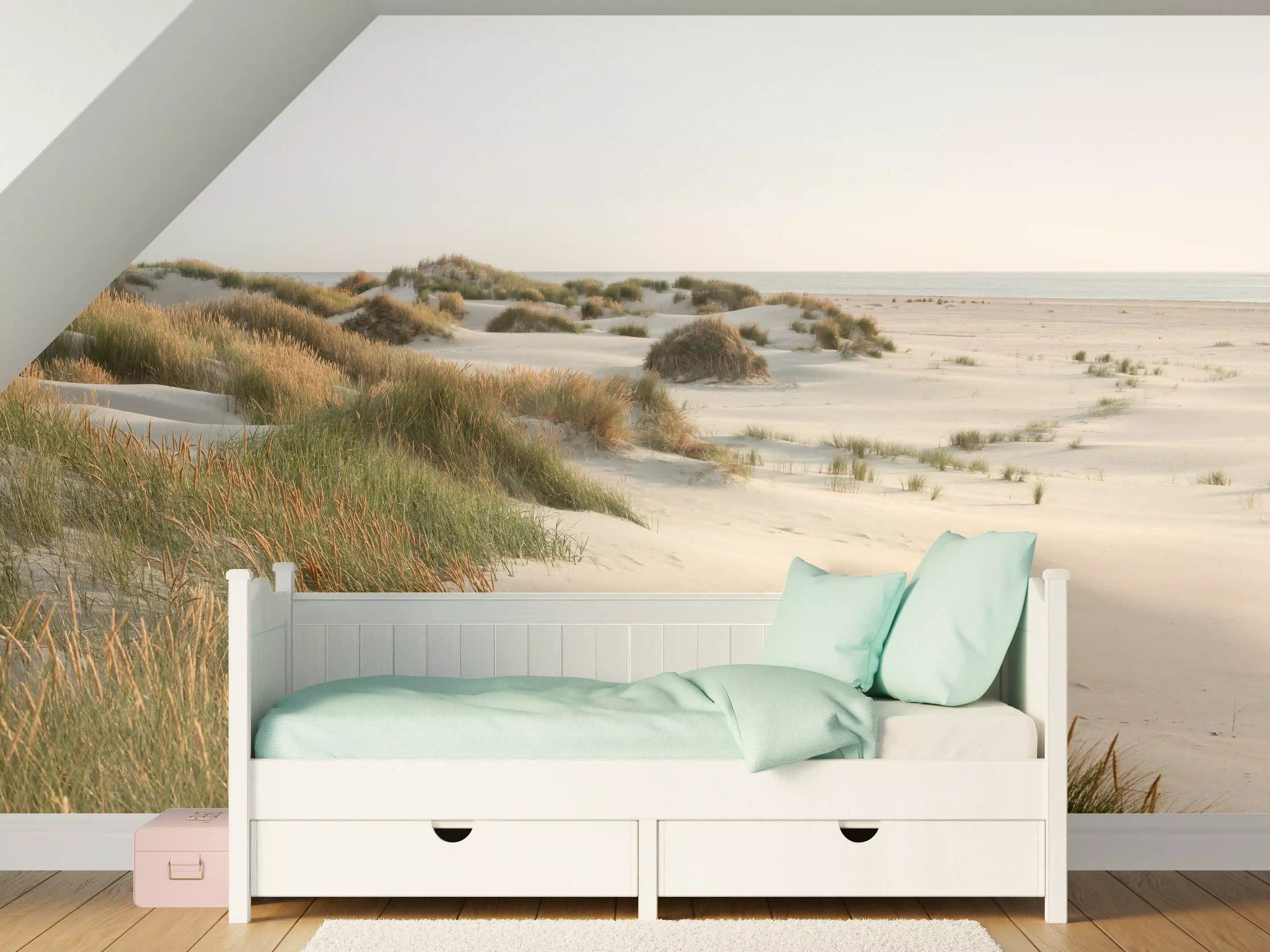 Kinderzimmer Wandgestaltung - Idyllische Küstenlandschaft mit Strandsand