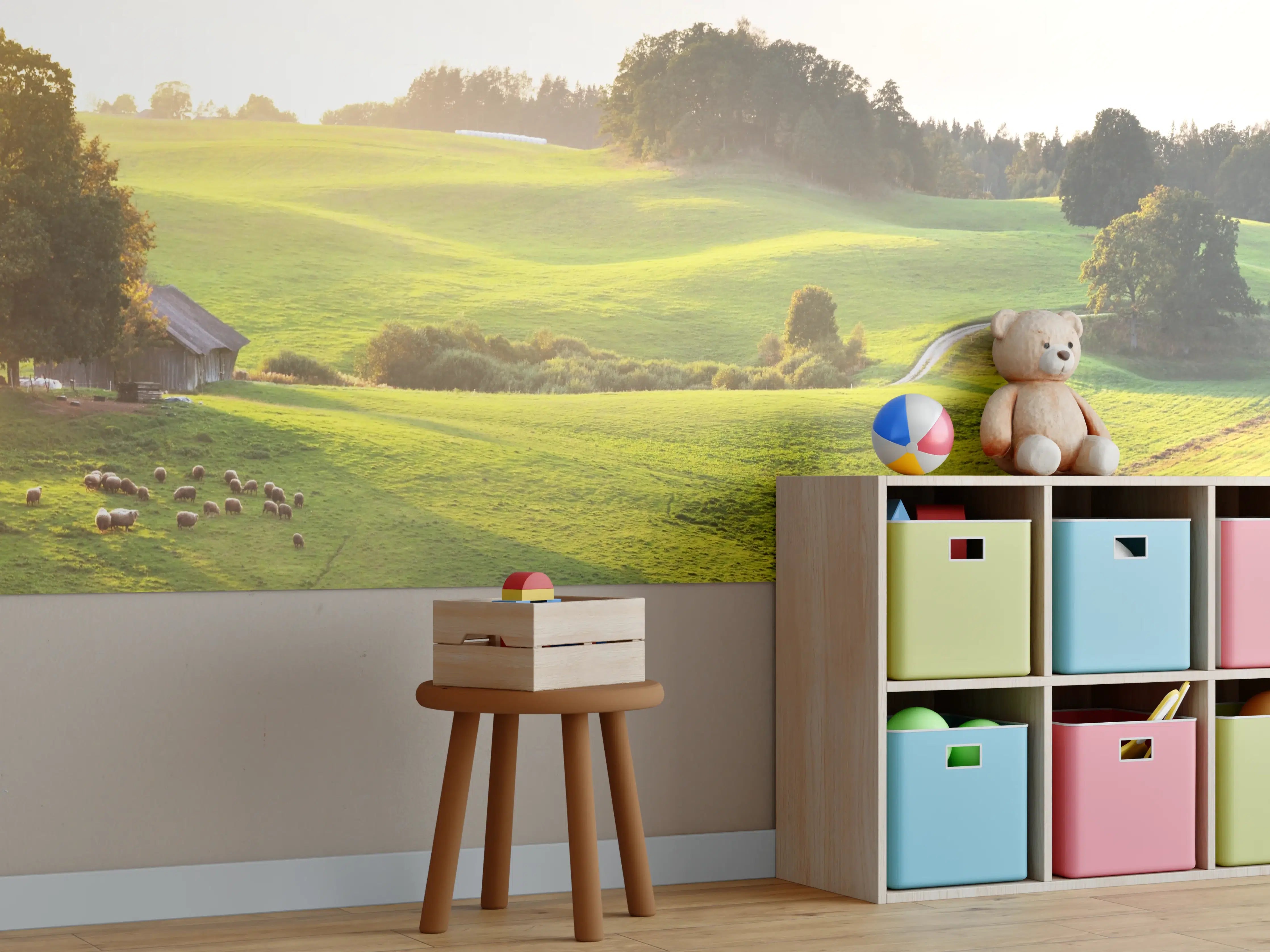 Kinderzimmer Wandgestaltung - Idyllische Landlandschaft mit sanften Hügeln