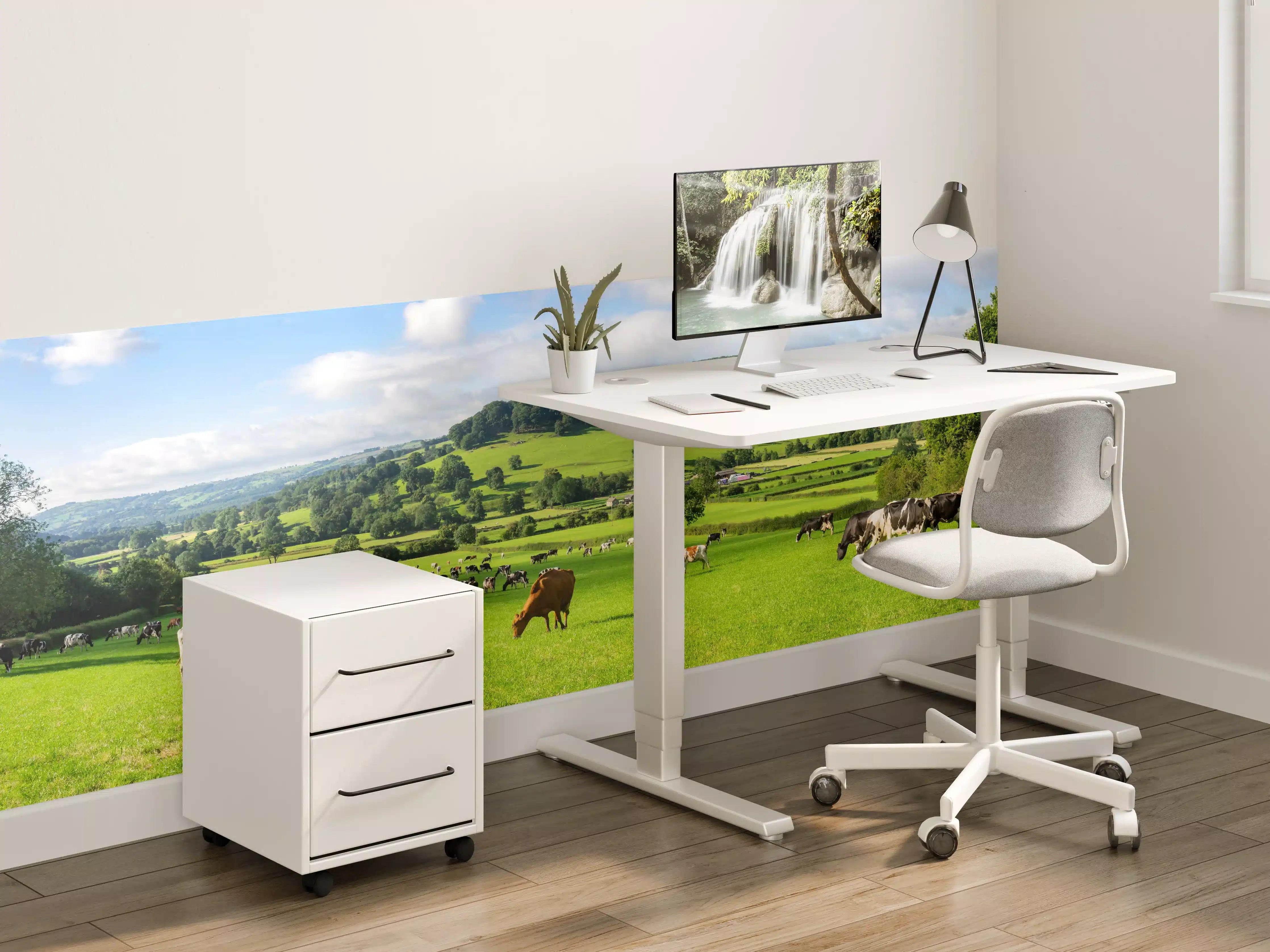 Kinderzimmer Wandgestaltung - Idyllische Landschaft mit Weidenden Pferden