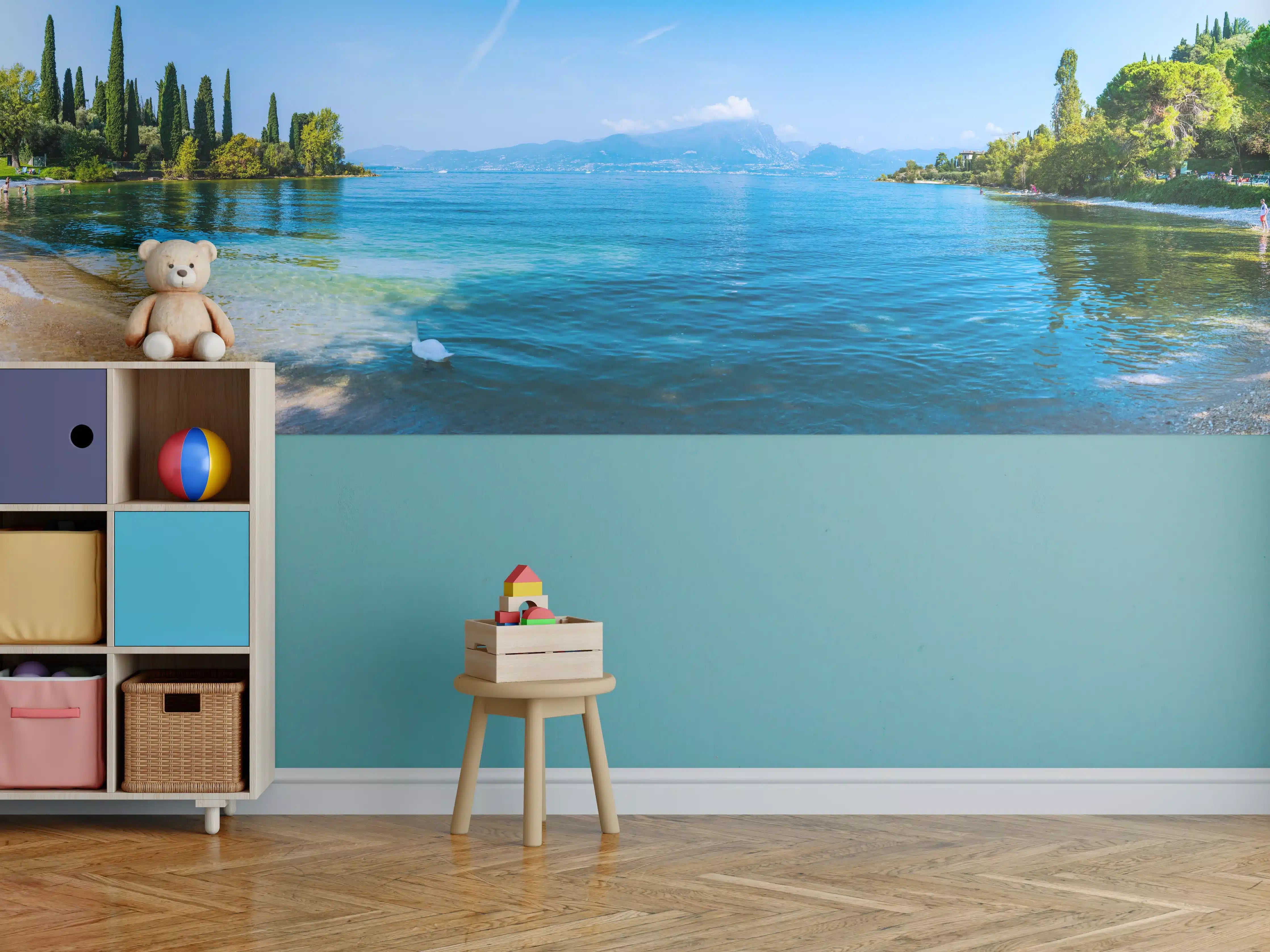 Kinderzimmer Wandgestaltung - Idyllischer See mit Ufer und Panorama