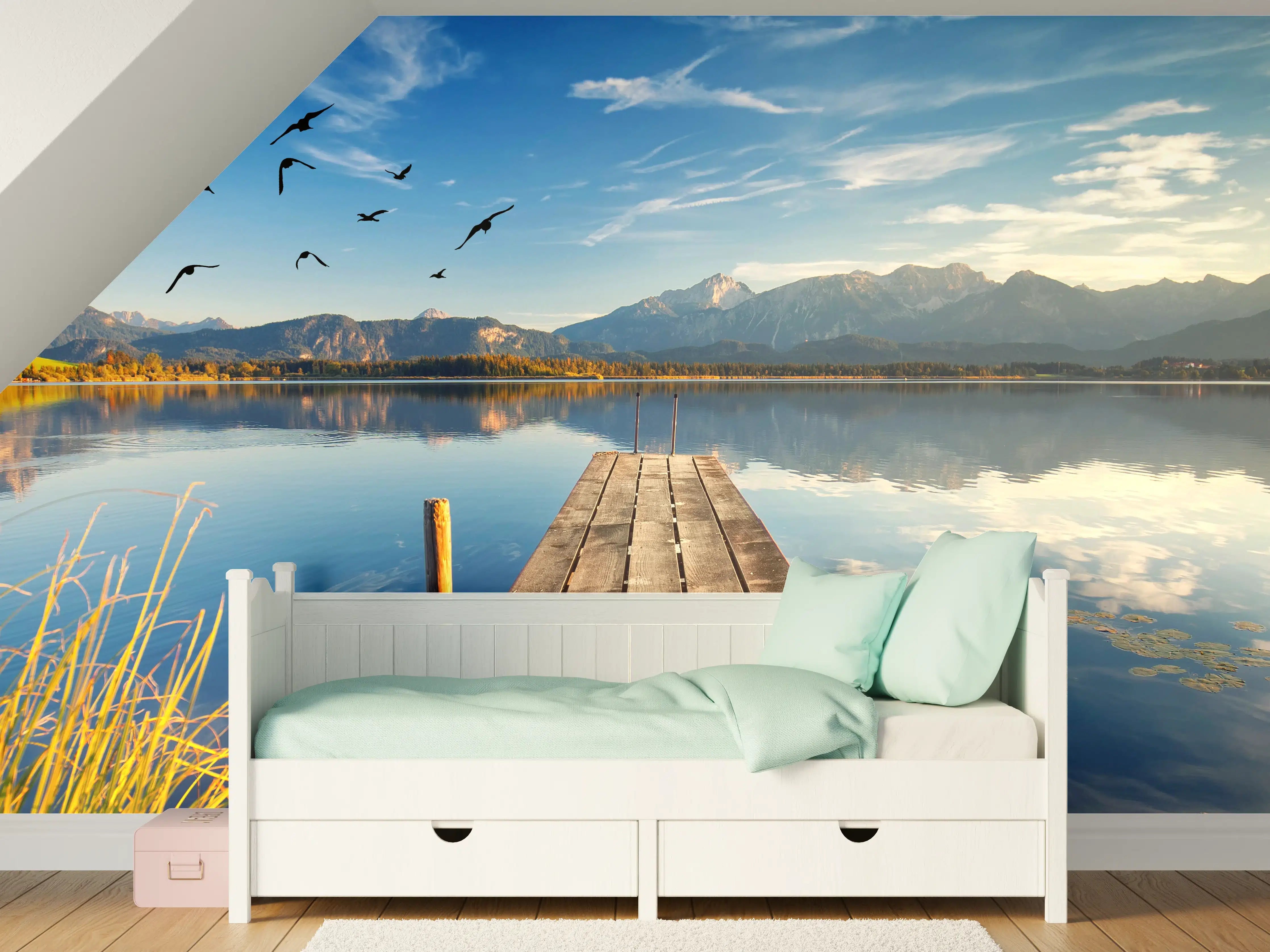 Kinderzimmer Wandgestaltung - Idyllisches Dorf in Bayerischen Alpen