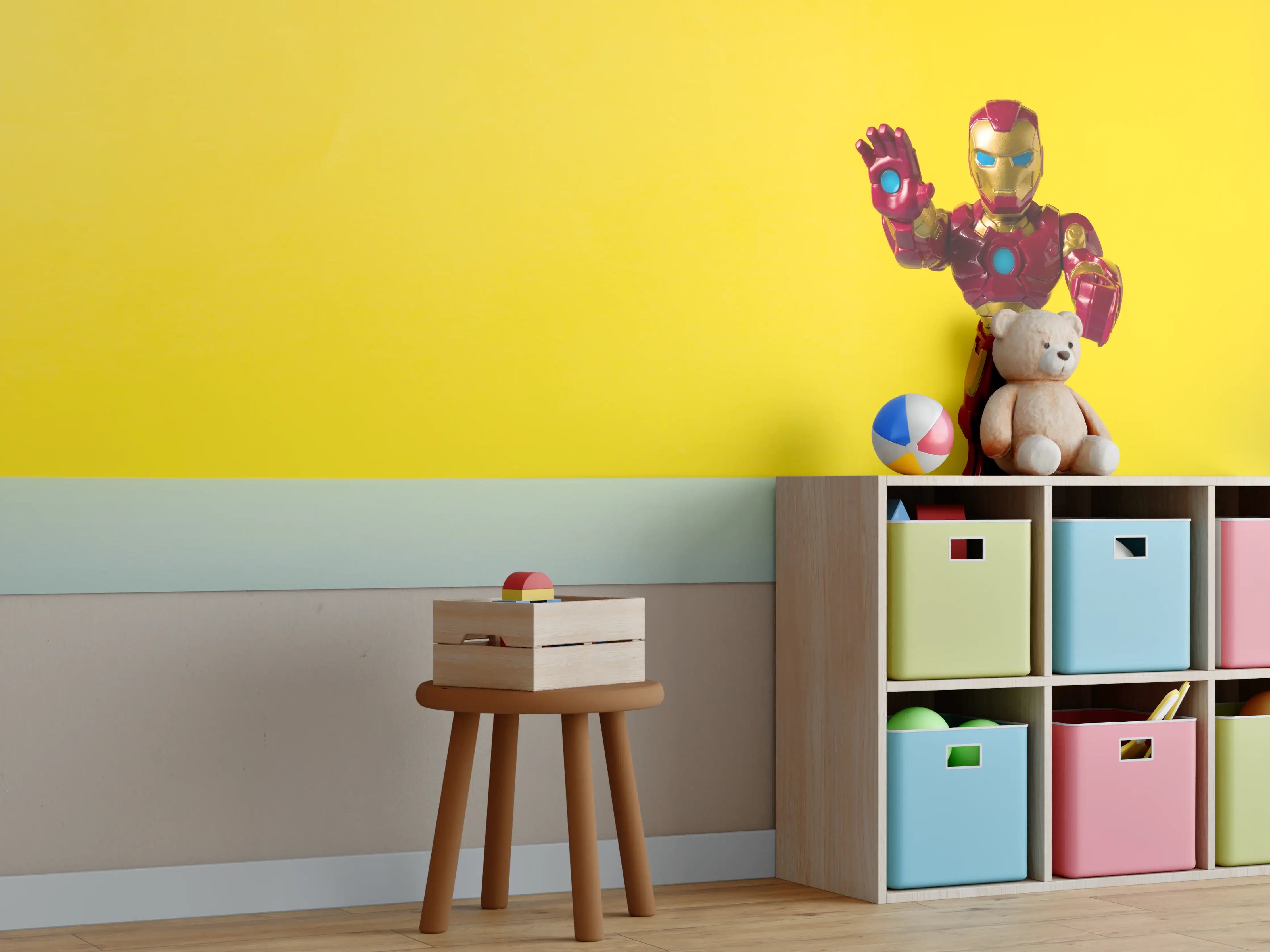 Kinderzimmer Wandgestaltung - Iron Man Figur Gelber Hintergrund