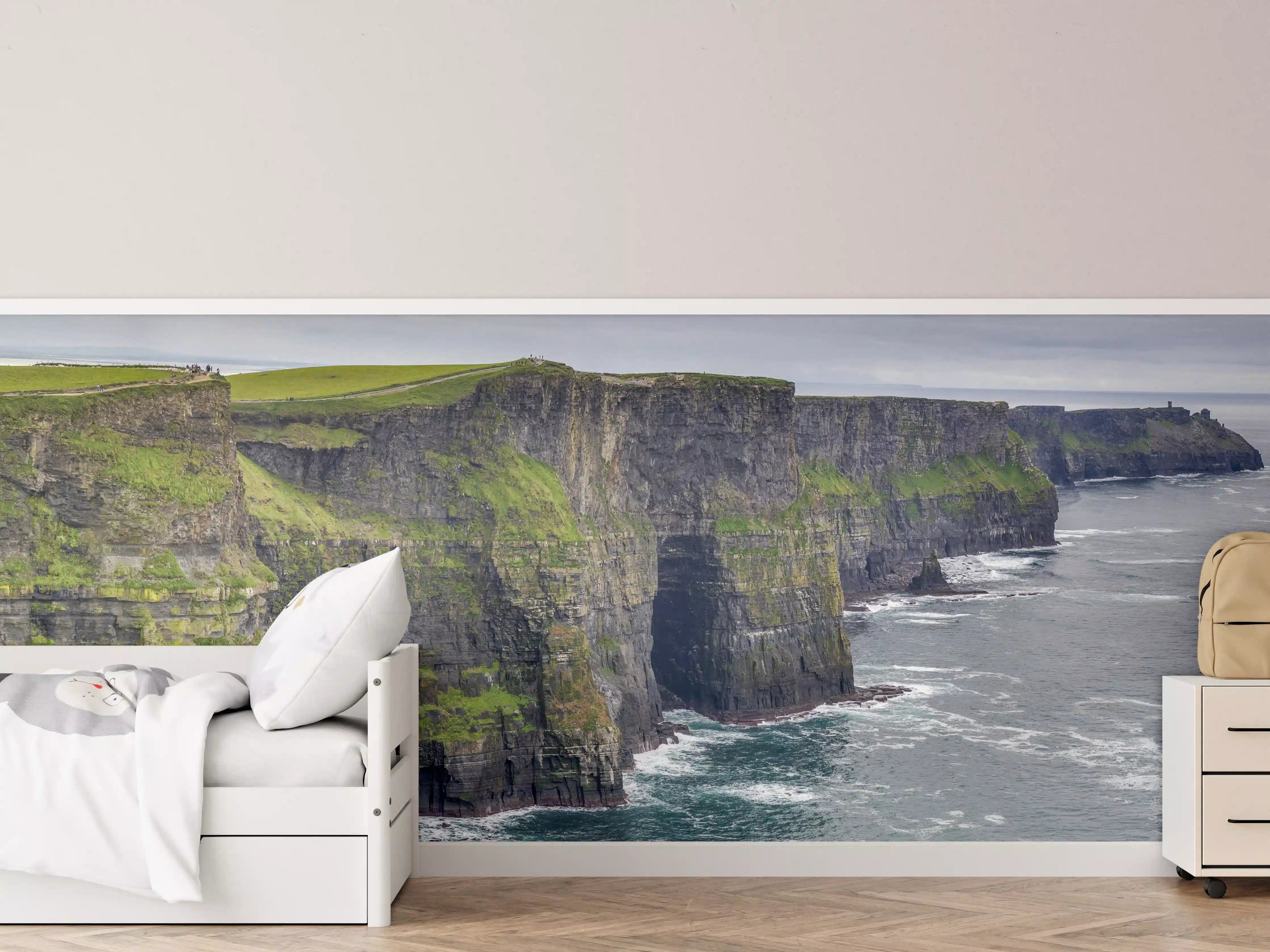 Kinderzimmer Wandgestaltung - Klippen der Irischen Küste bei Nebel