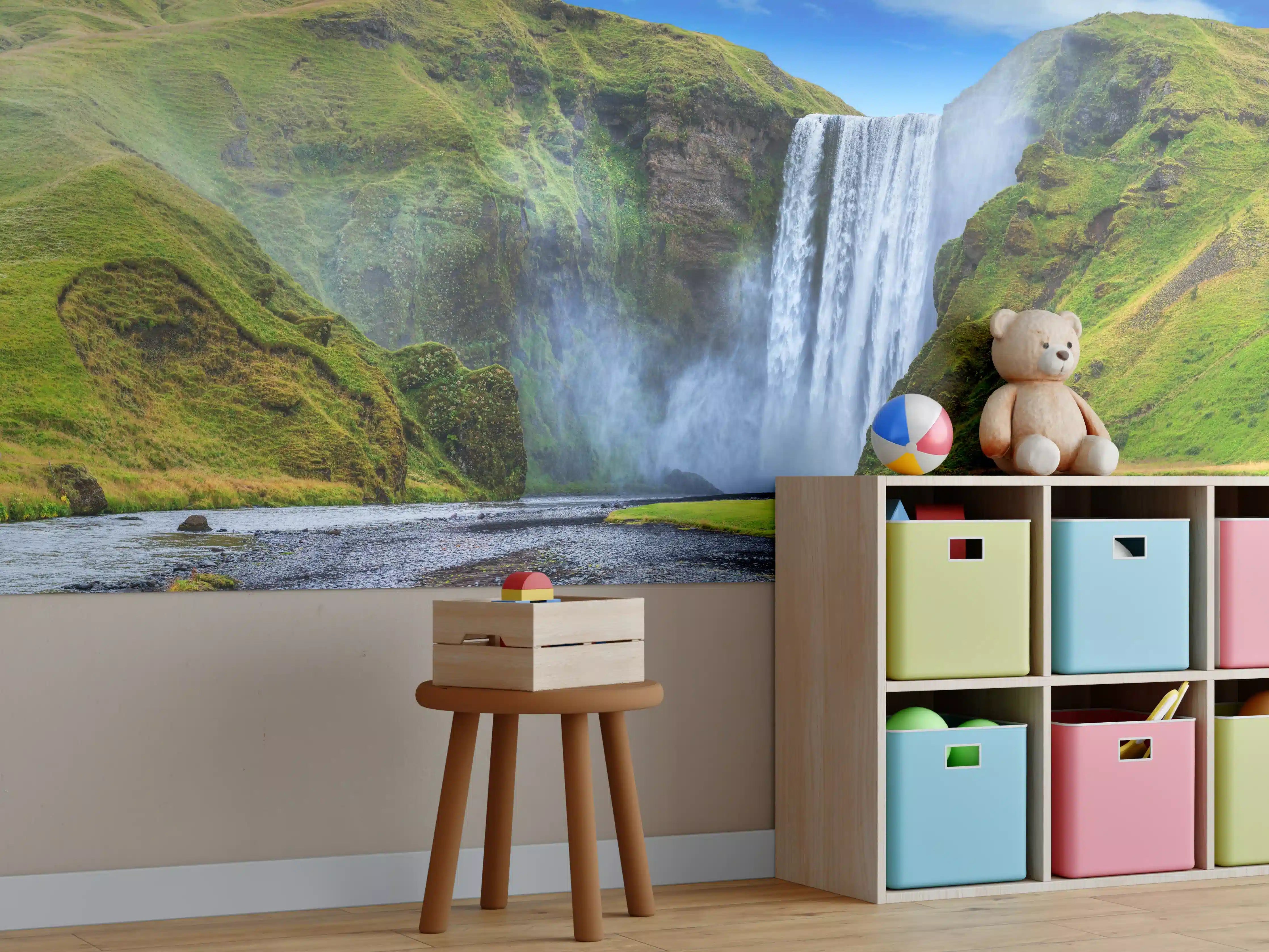Kinderzimmer Wandgestaltung - Kraftvoller Wasserfall
