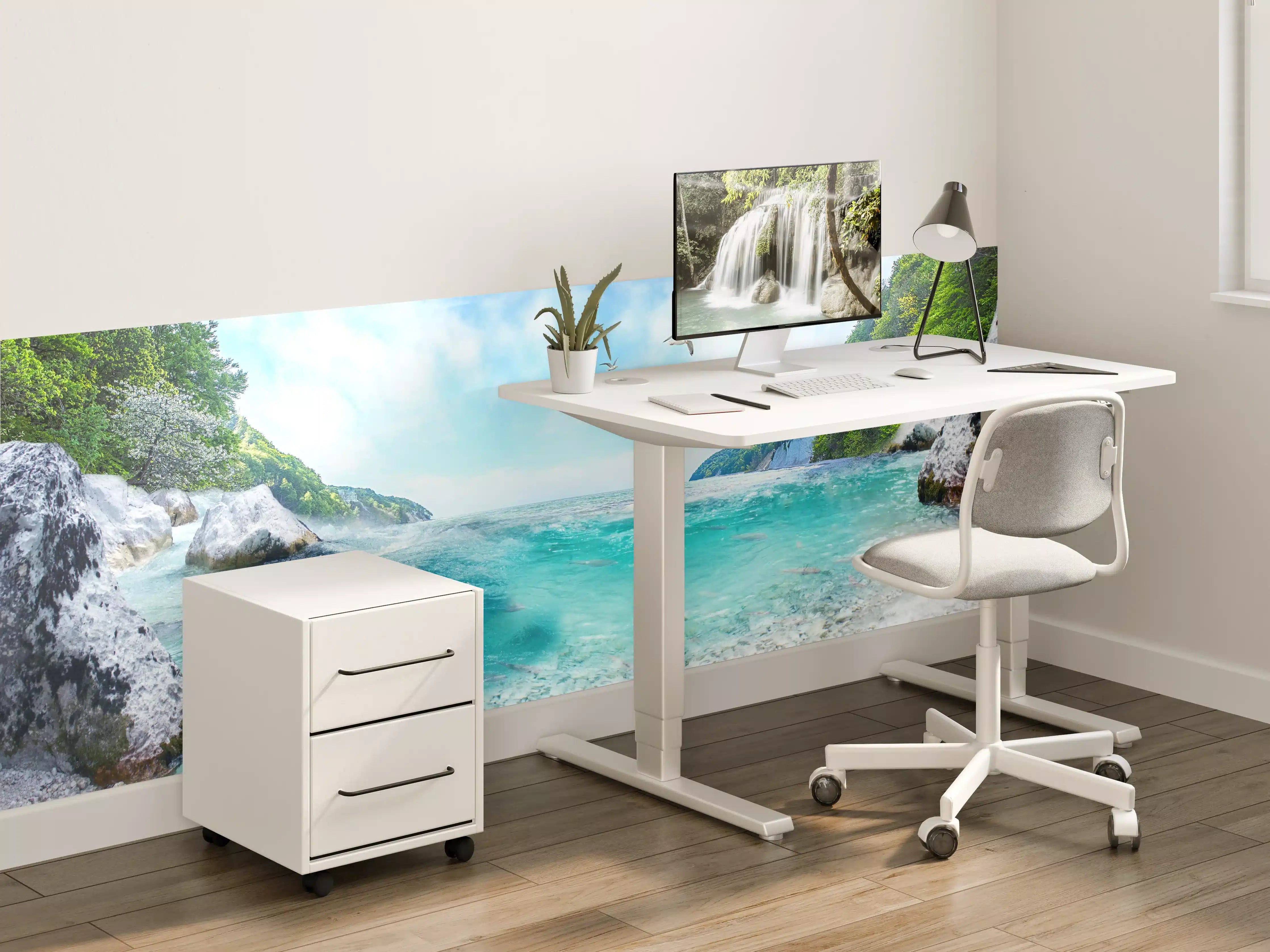 Kinderzimmer Wandgestaltung - Kristallklares Flussbild mit grünen Ufern