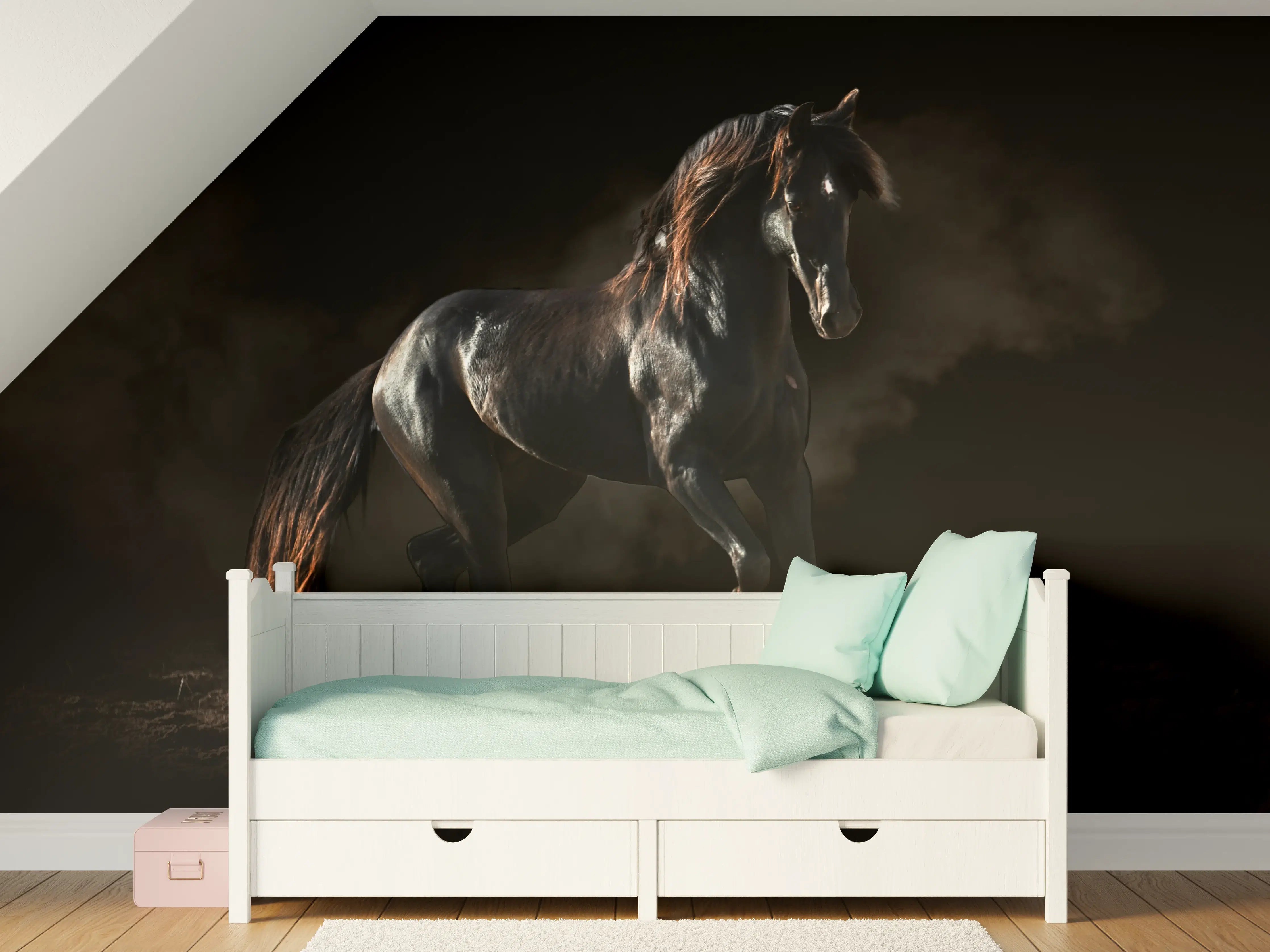 Kinderzimmer Wandgestaltung - Kunstfoto eines schwarzen Pferdes
