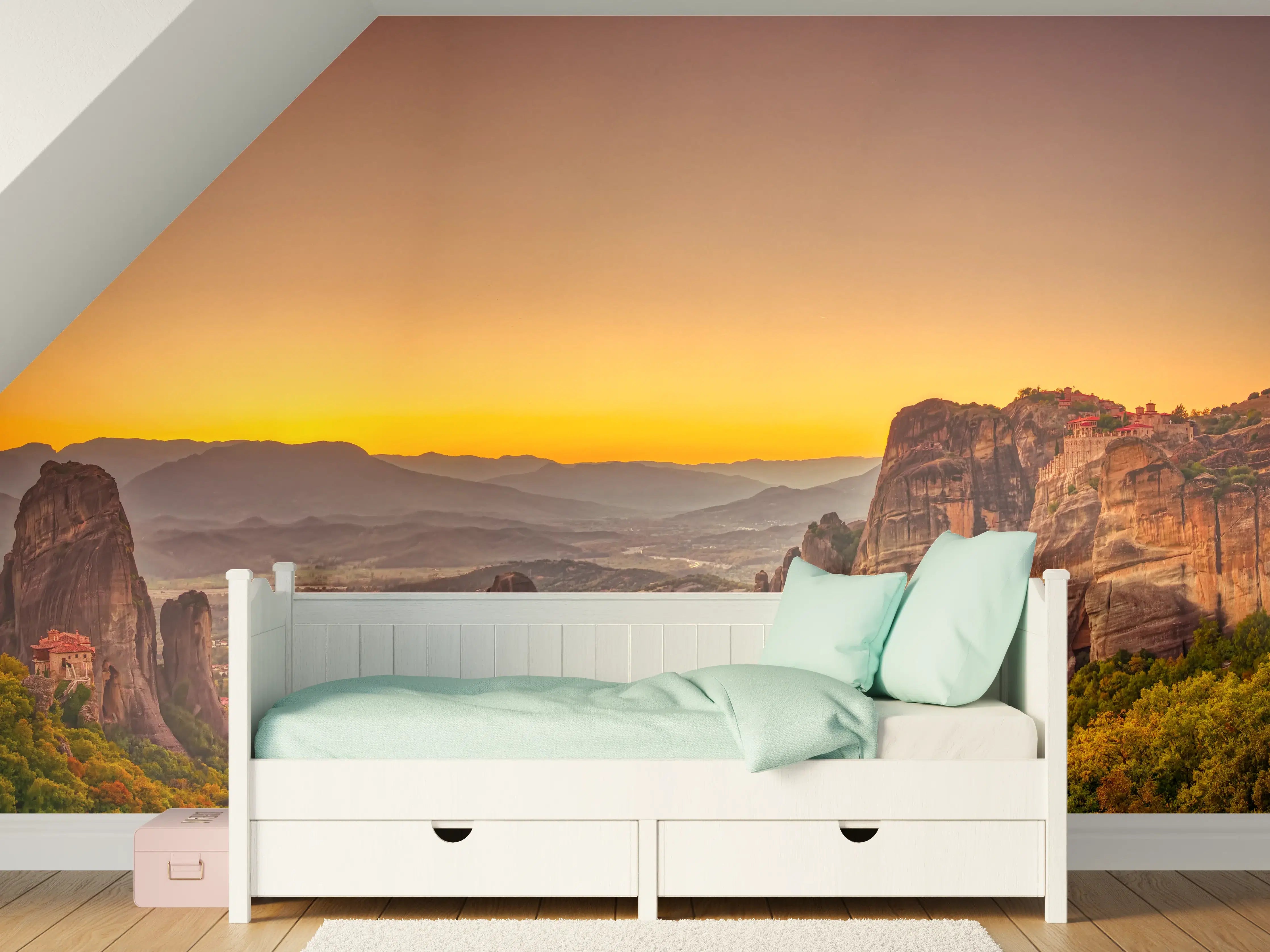 Kinderzimmer Wandgestaltung - Landschaft mit Klöstern und Felsformationen