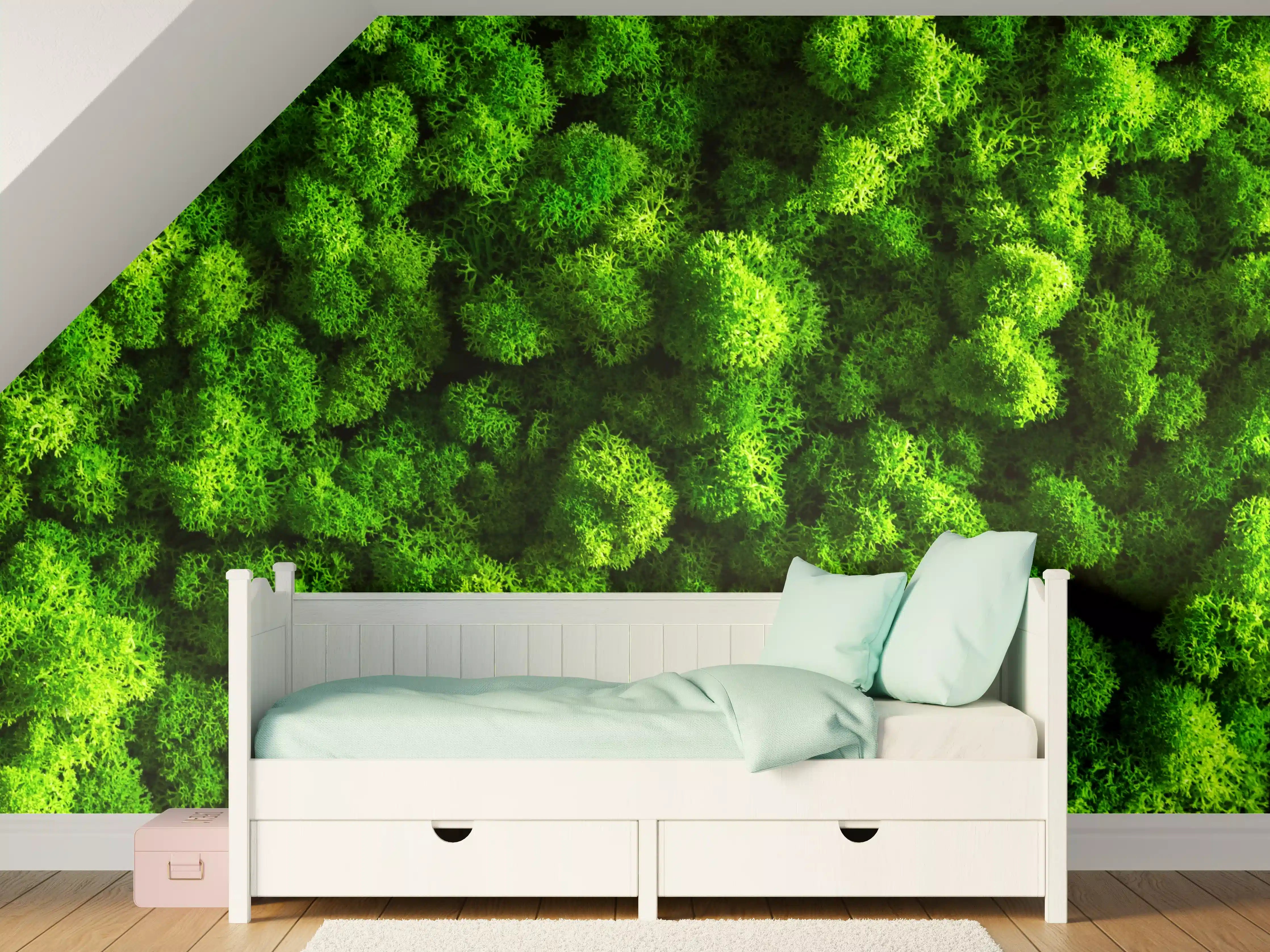 Kinderzimmer Wandgestaltung - Leuchtendes Grünes Moos in Nahaufnahme